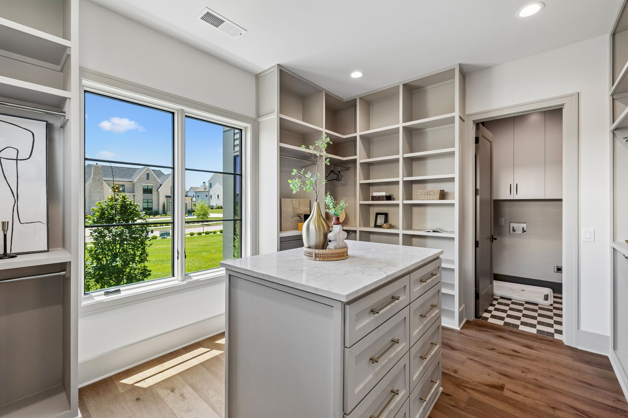 8106 Turning Point Dr