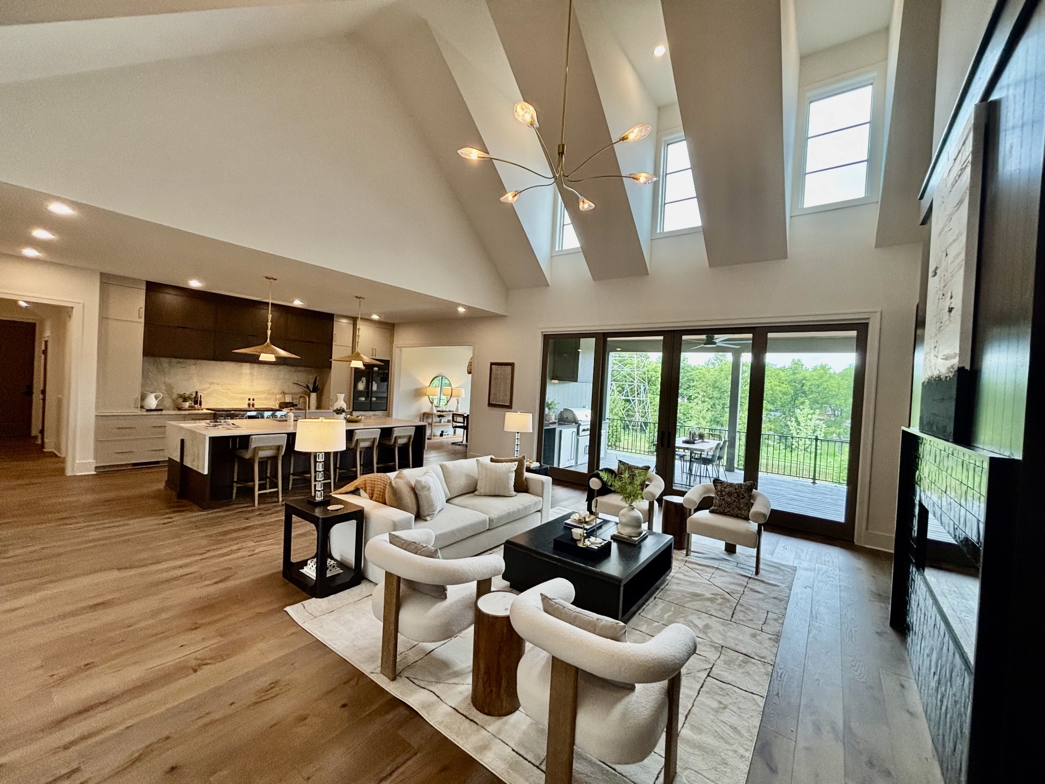 8106 Turning Point Dr