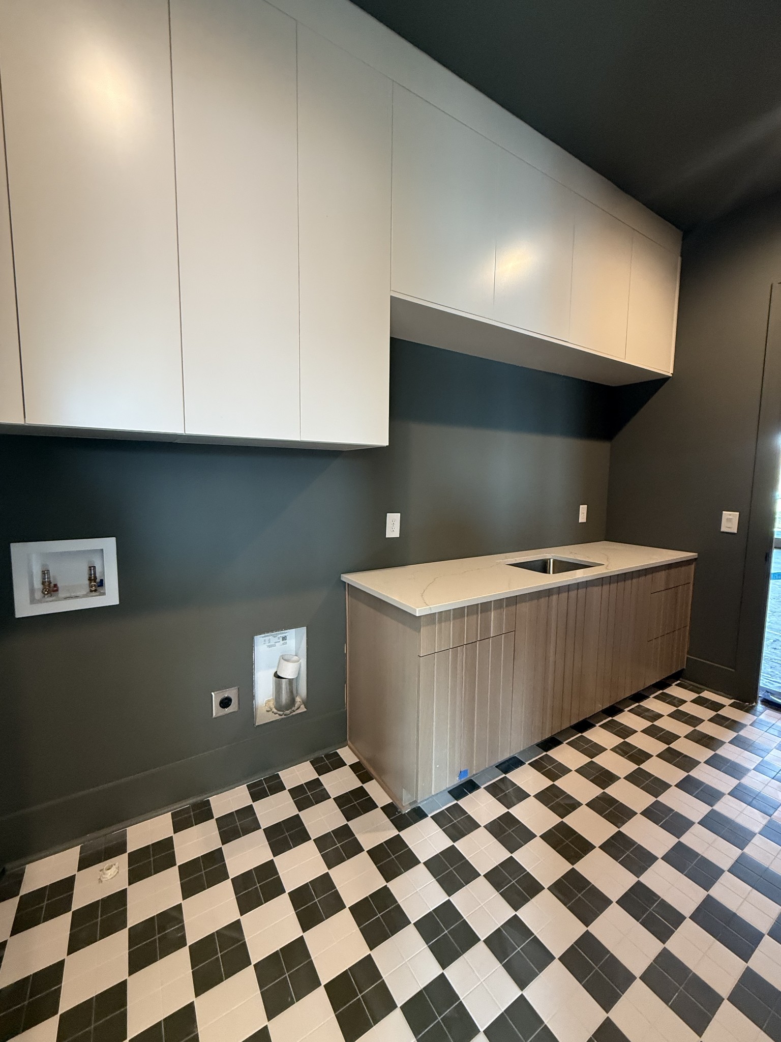 8106 Turning Point Dr