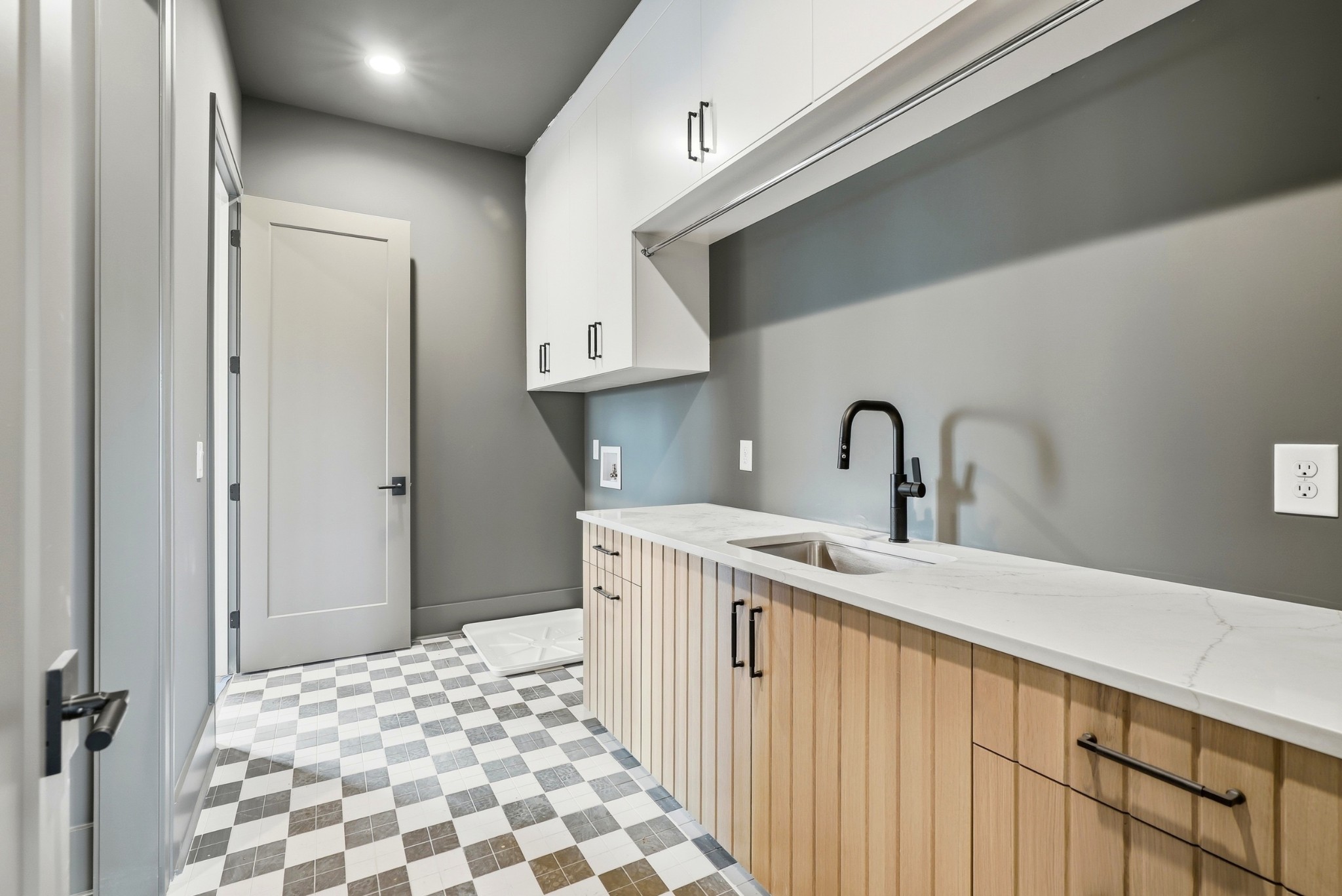 8106 Turning Point Dr