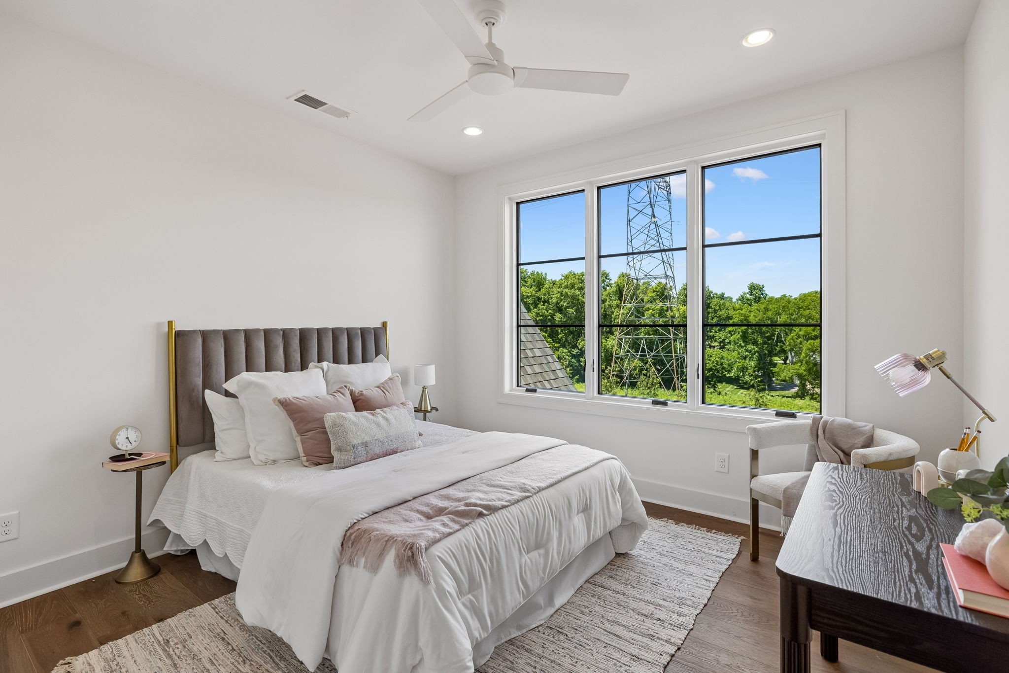 8106 Turning Point Dr