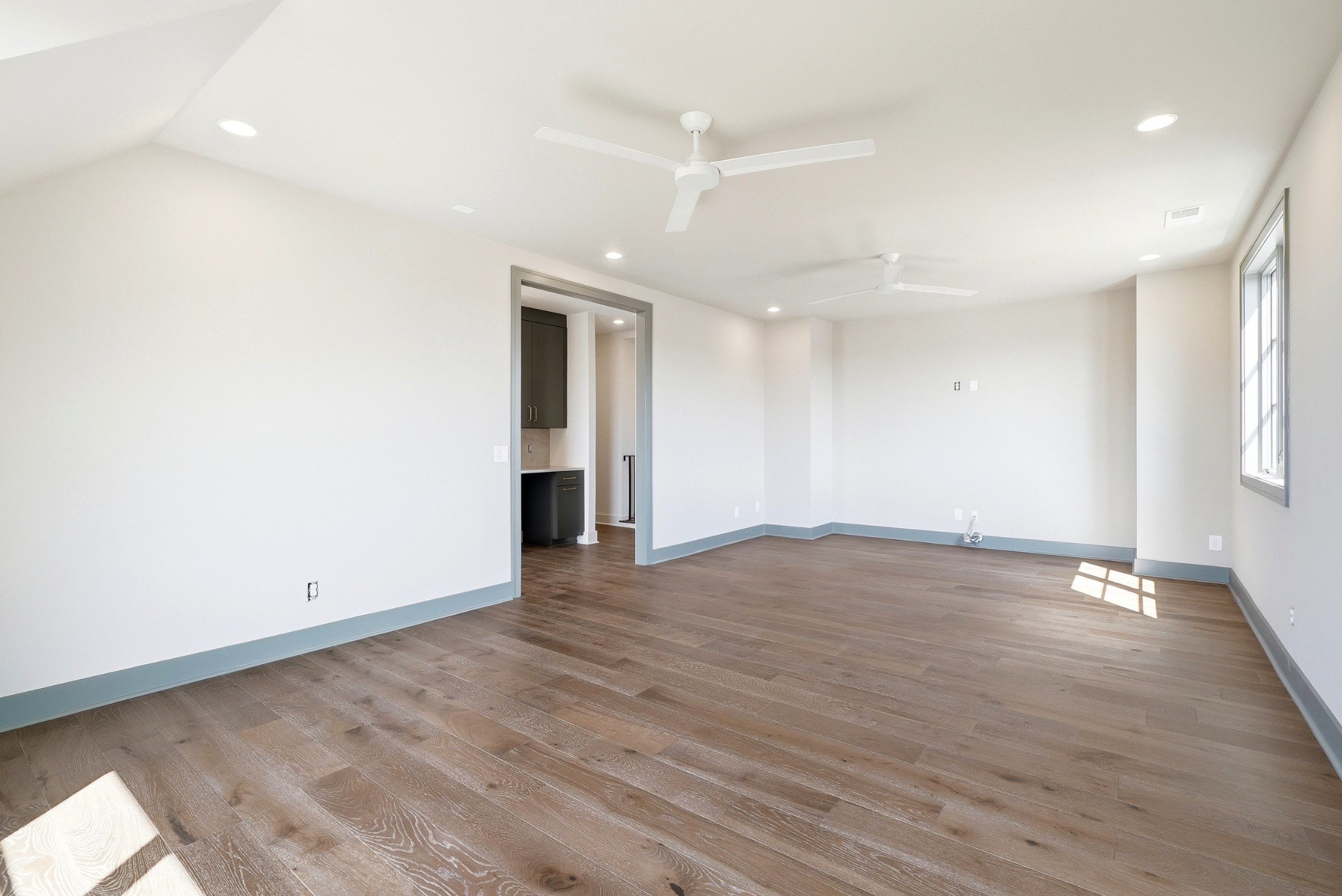 8106 Turning Point Dr