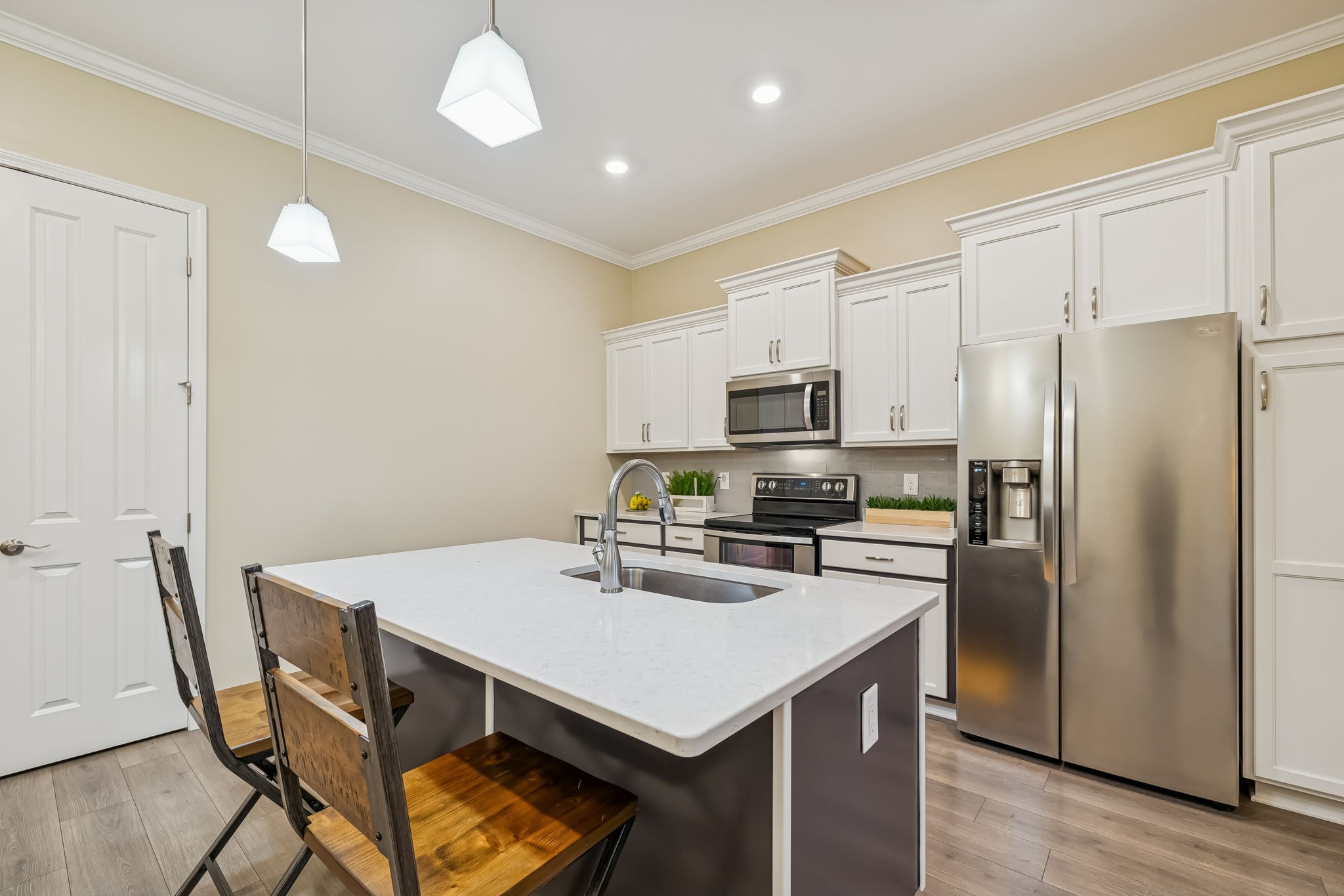 2355 Fairchild Cir Unit: 102