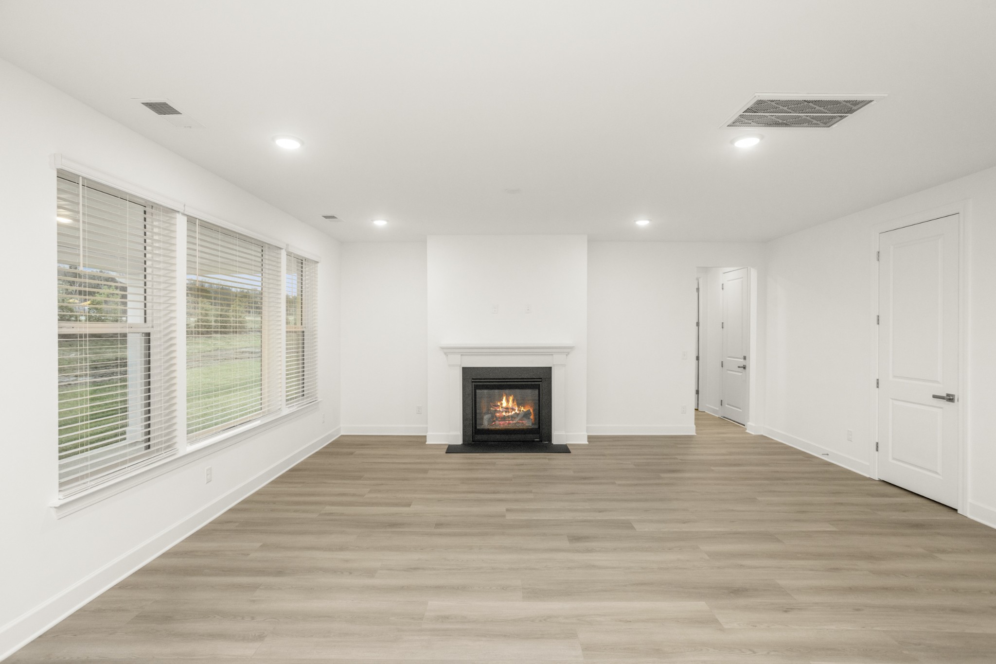 129 East Hill Street