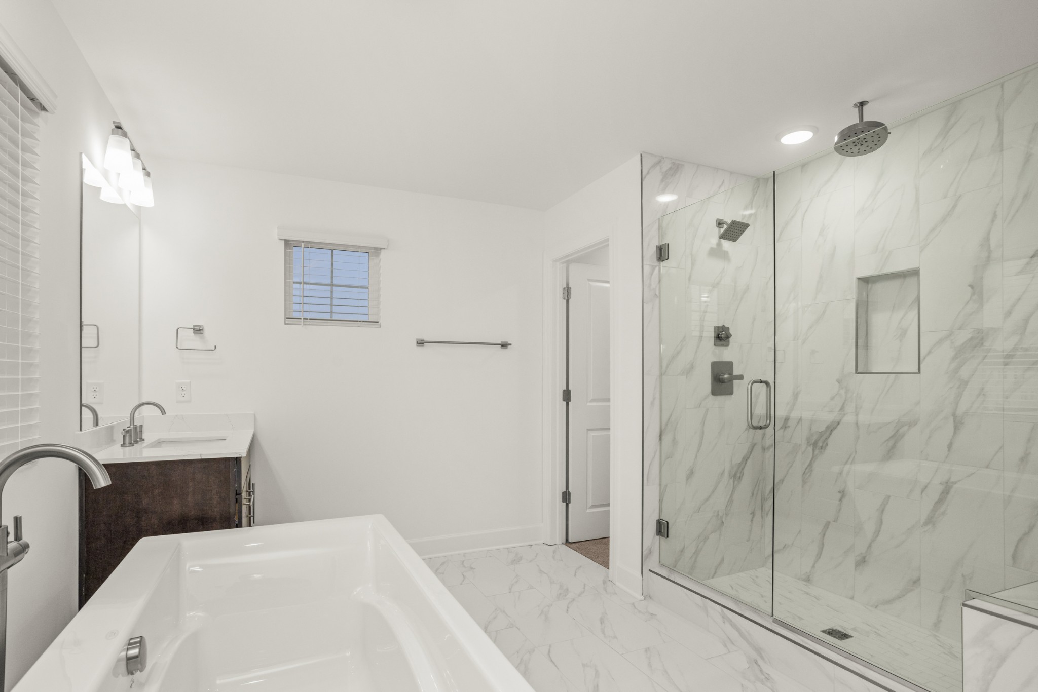 129 East Hill Street