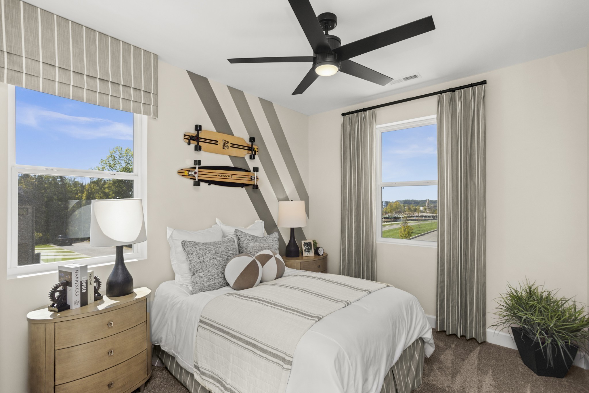 326 Lynwood Station Boulevard