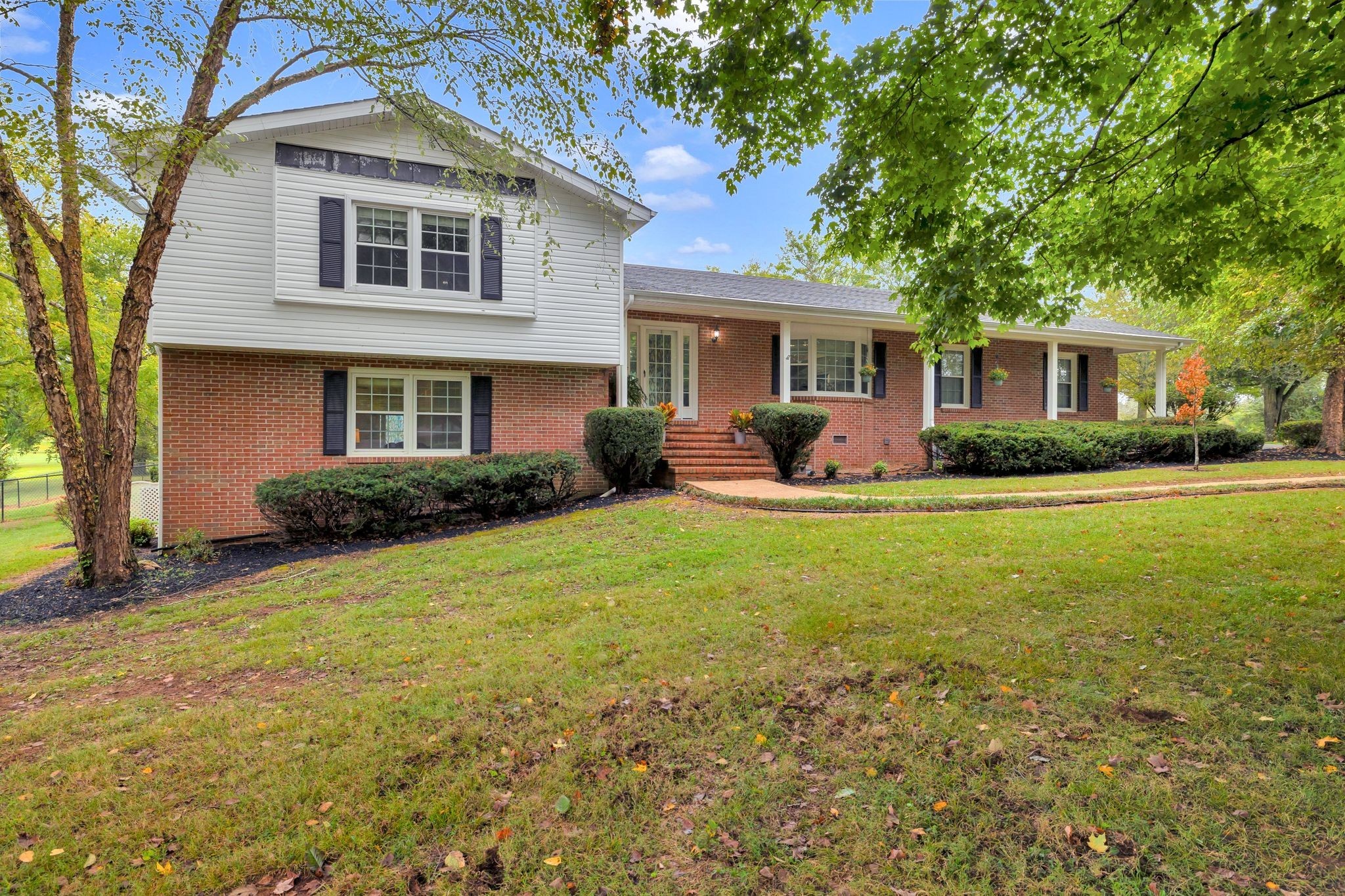 231 Riverbend Country Club Rd