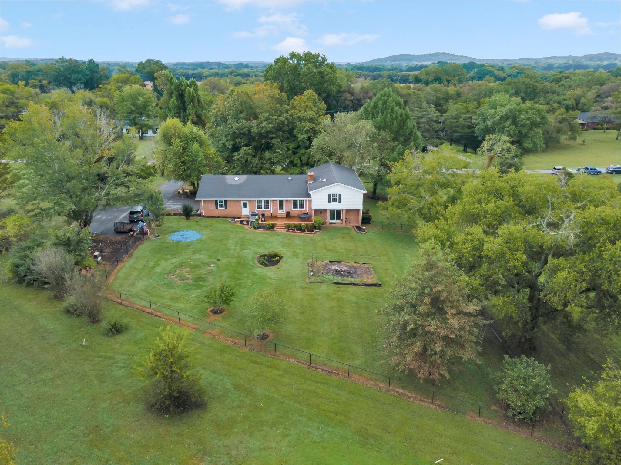 231 Riverbend Country Club Rd