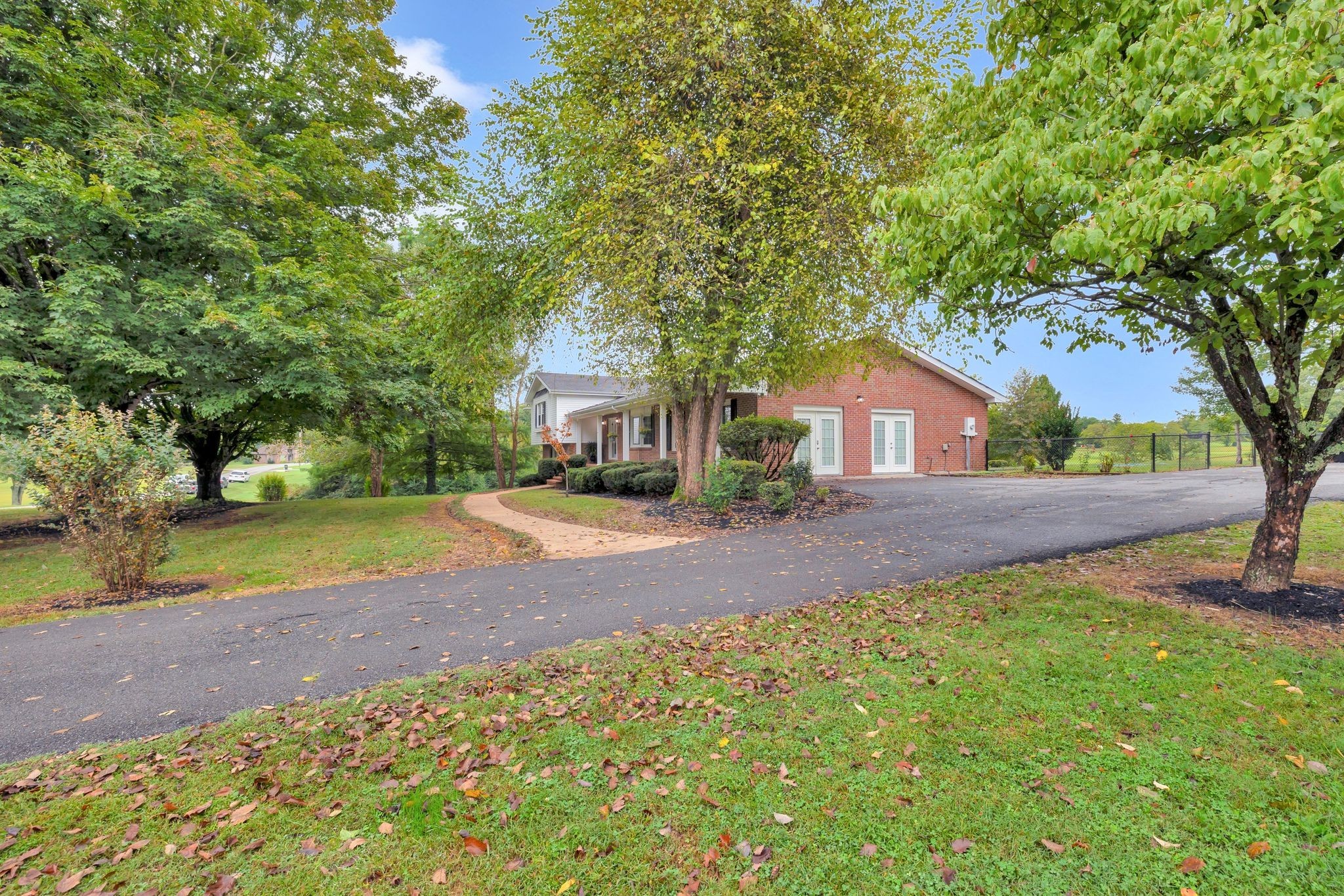 231 Riverbend Country Club Rd
