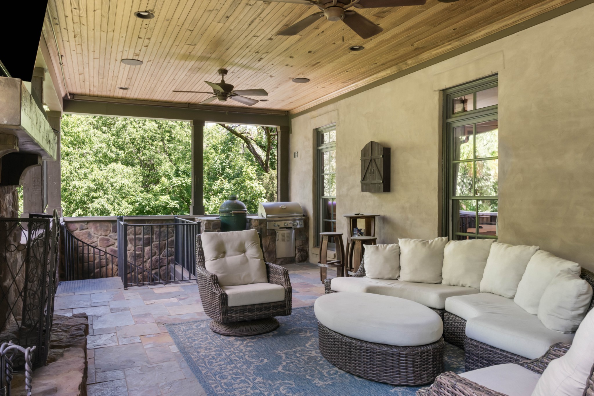 399 The Lady of the Lake Lane