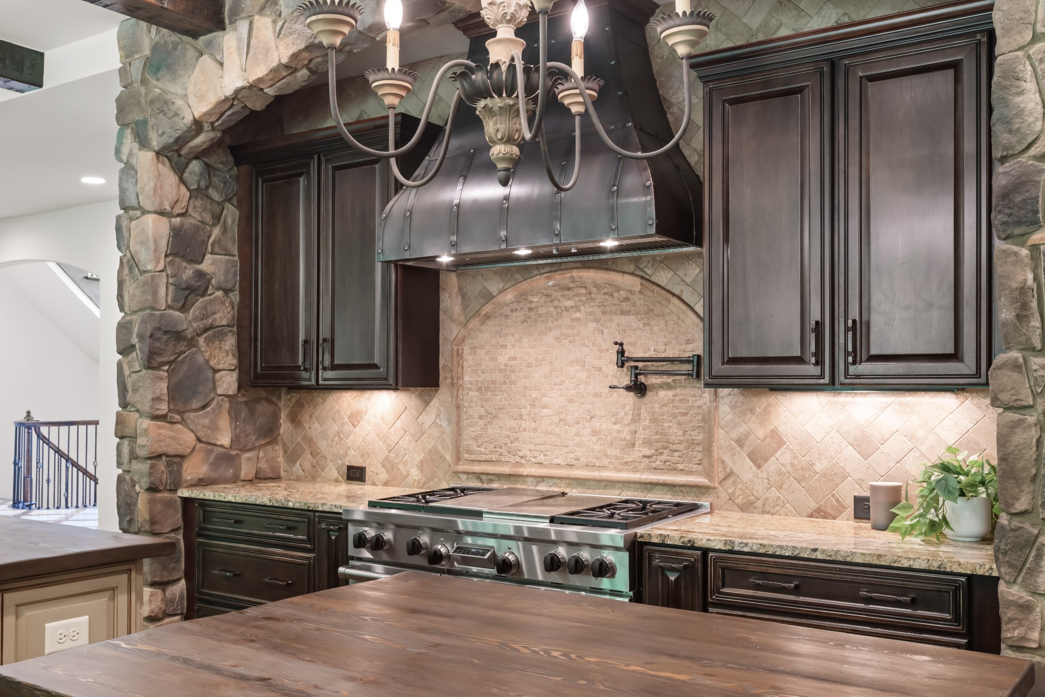 399 The Lady of the Lake Lane