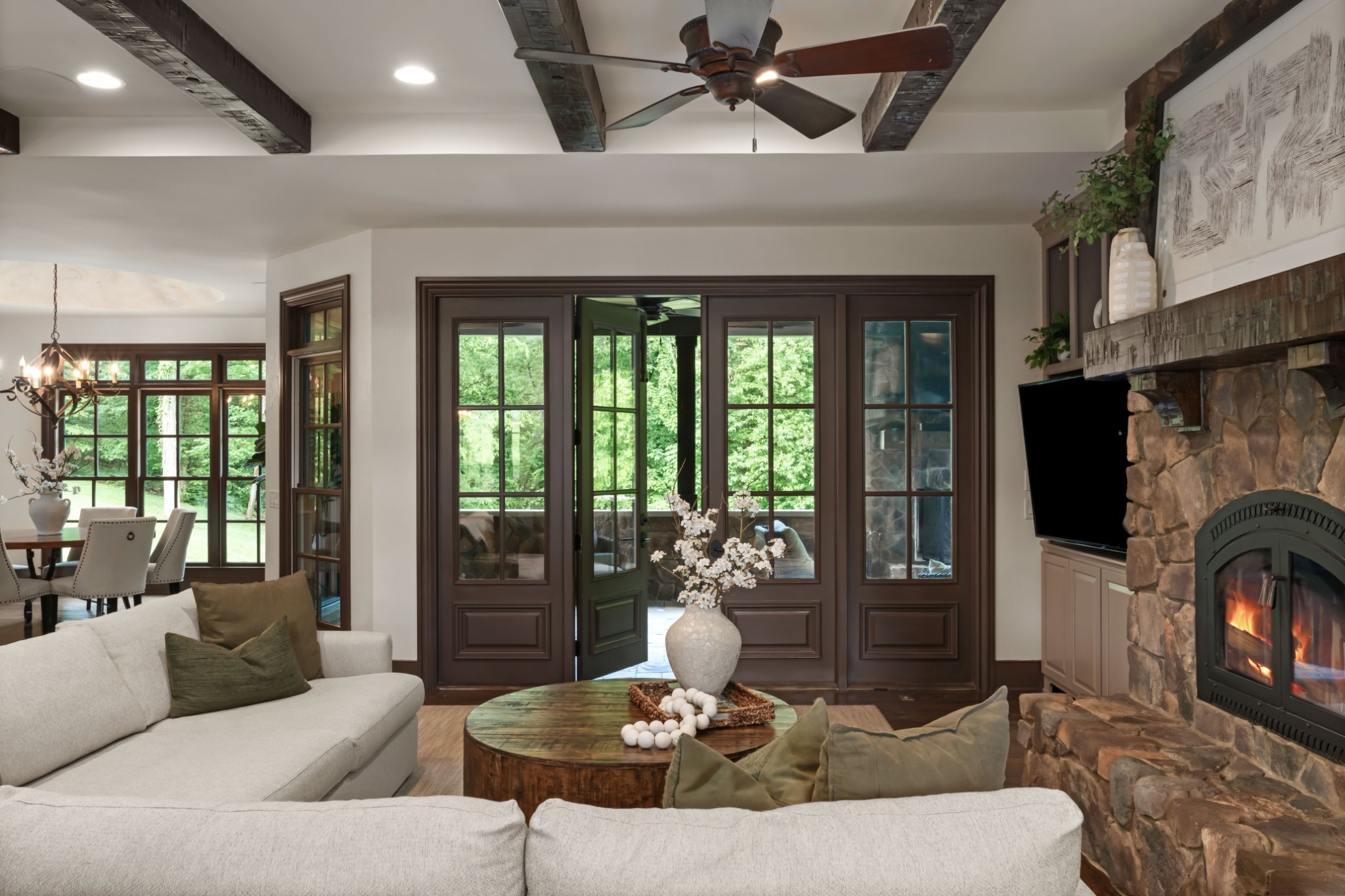 399 The Lady of the Lake Lane