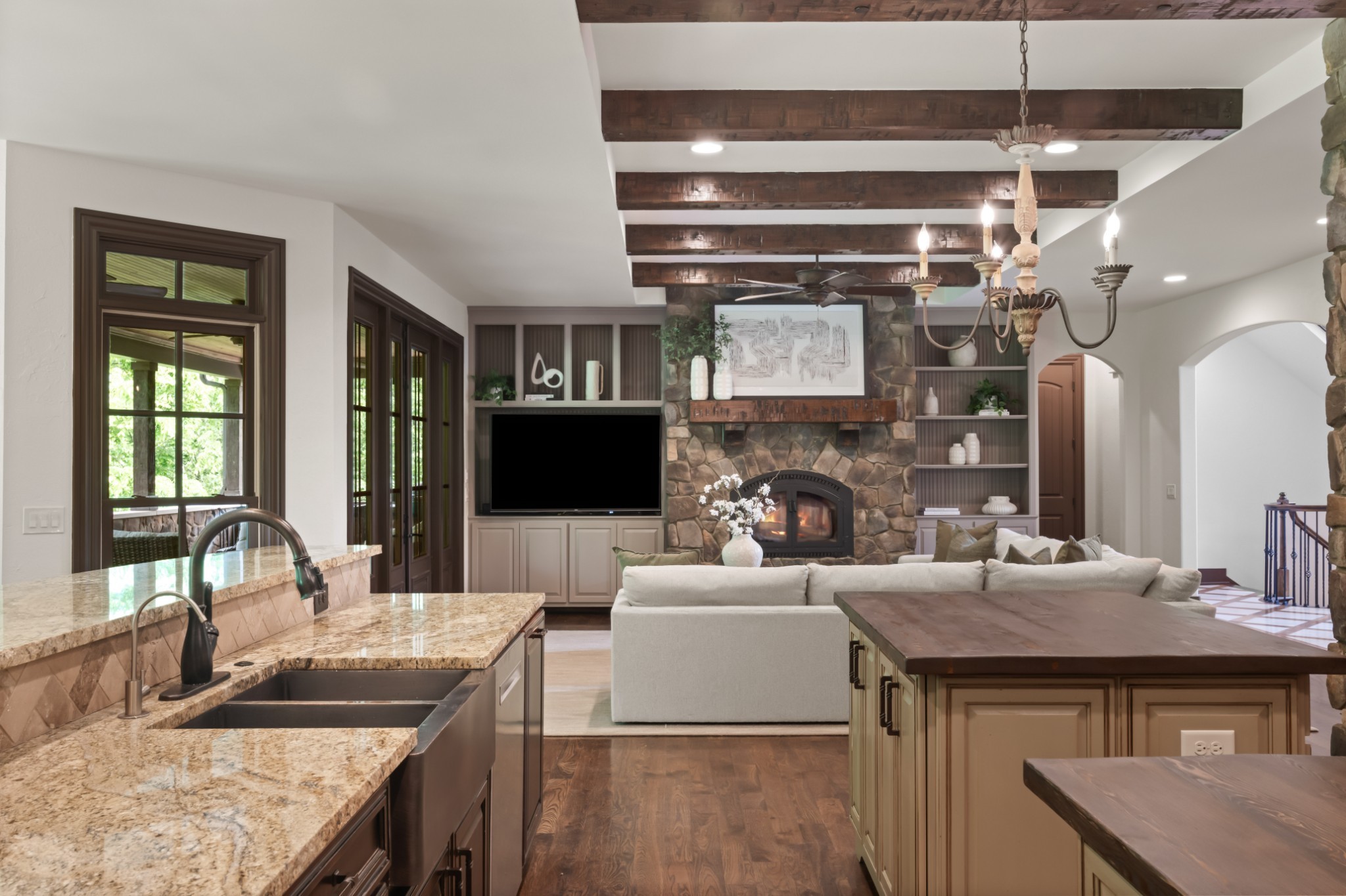 399 The Lady of the Lake Lane