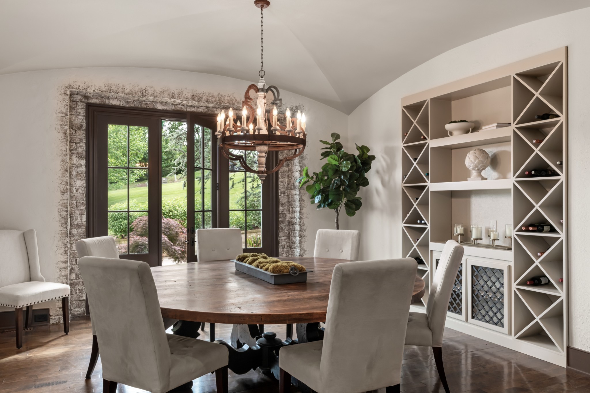 399 The Lady of the Lake Lane