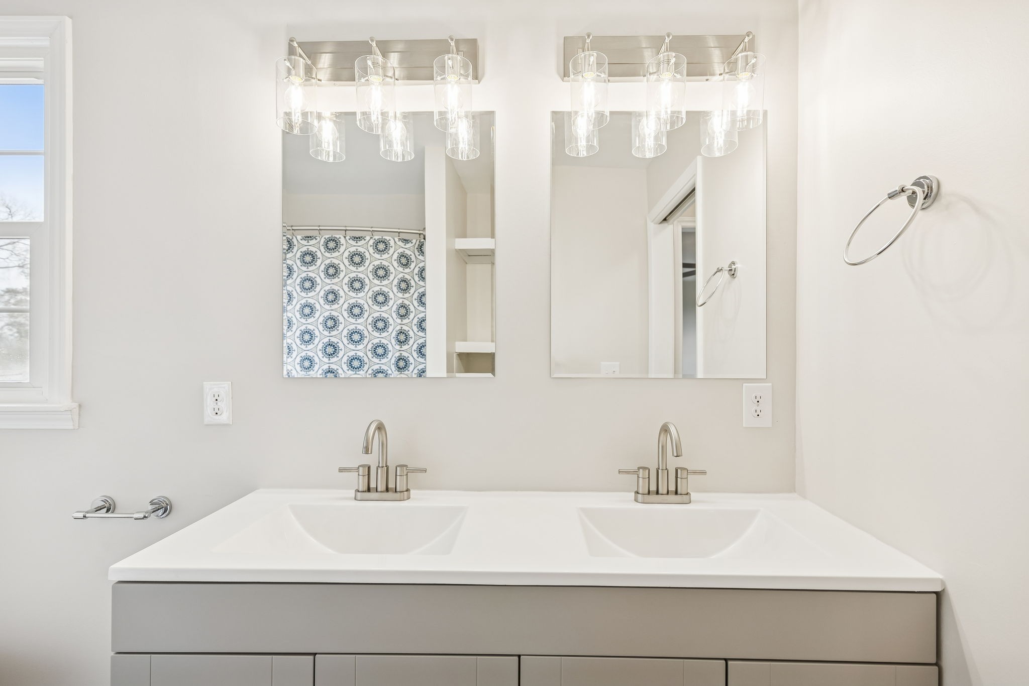 2434 Central Valley Road