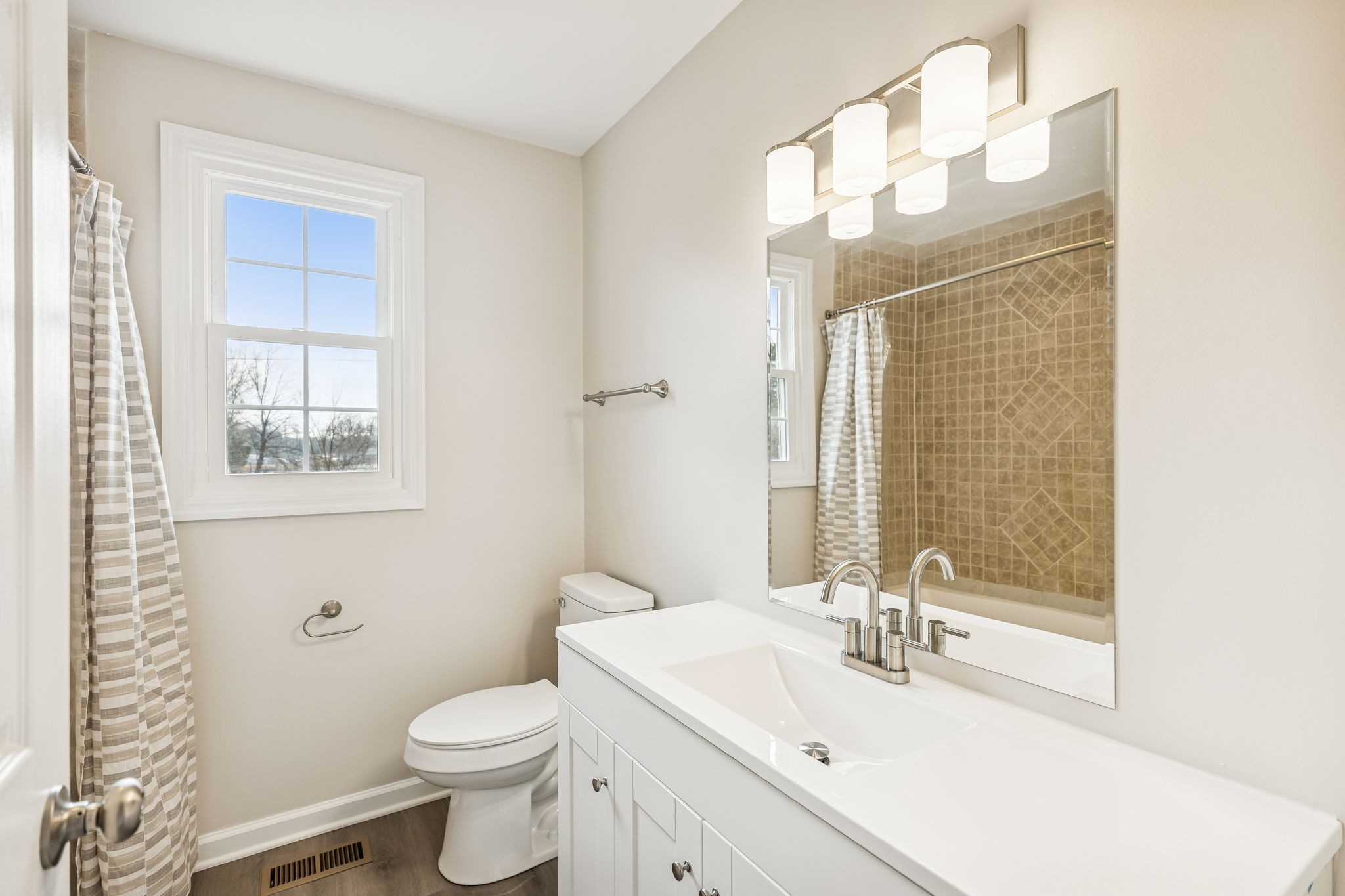 2434 Central Valley Road