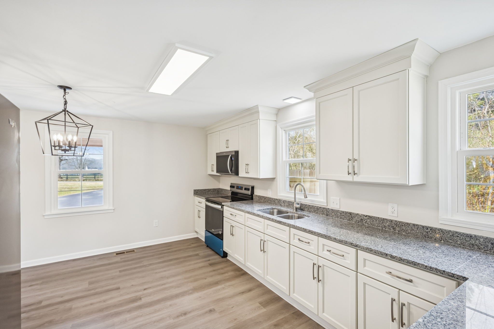 2434 Central Valley Road