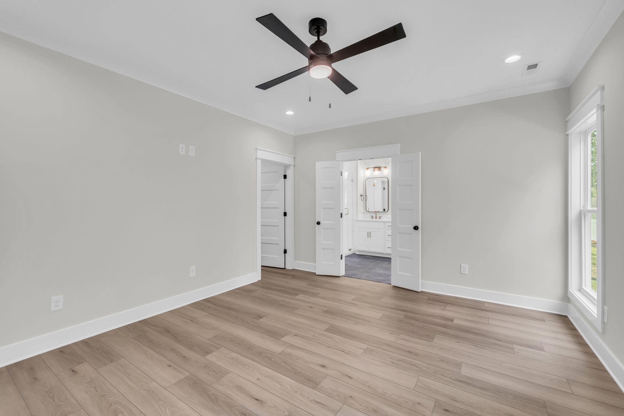 416 Mountain View Ct