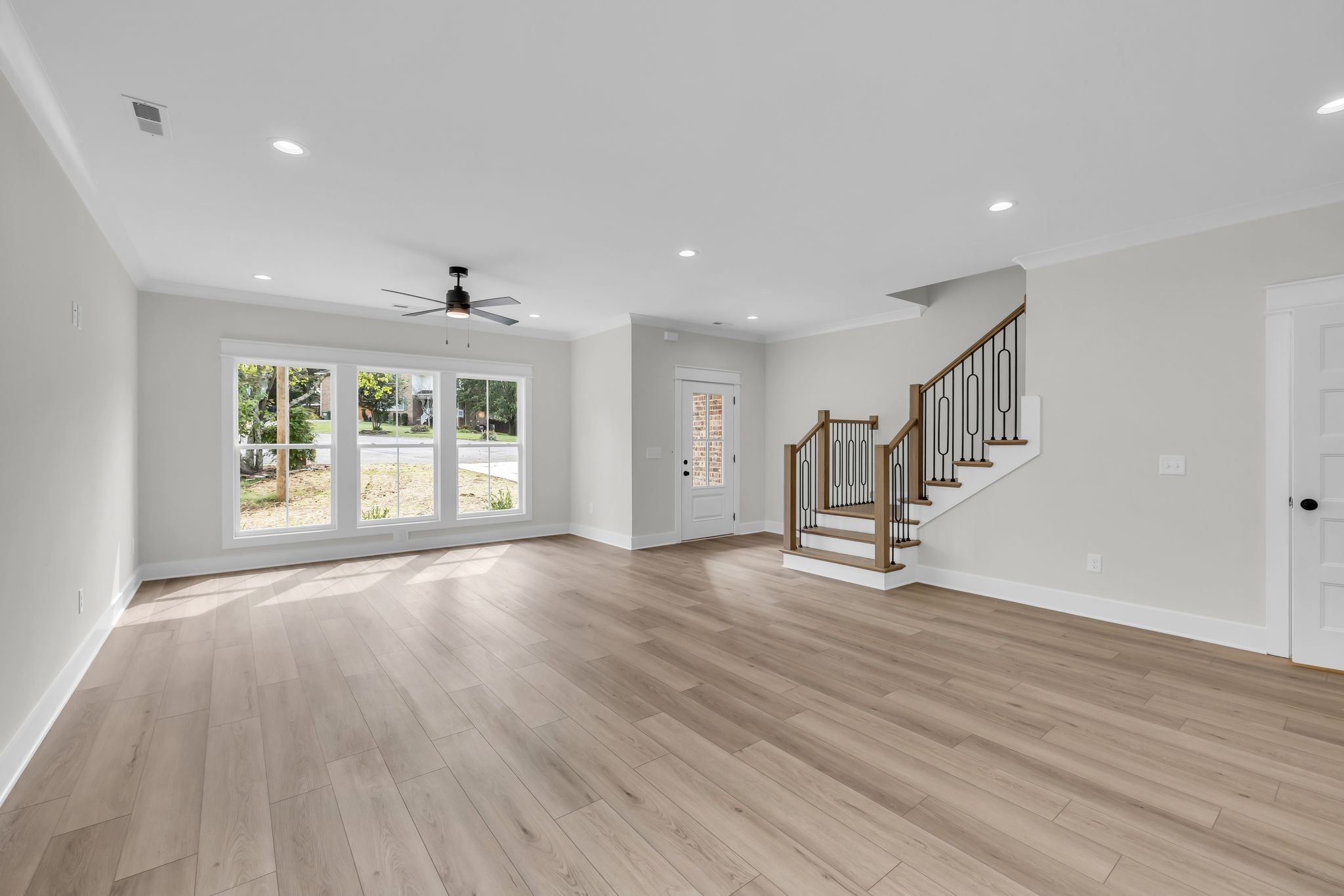 416 Mountain View Ct