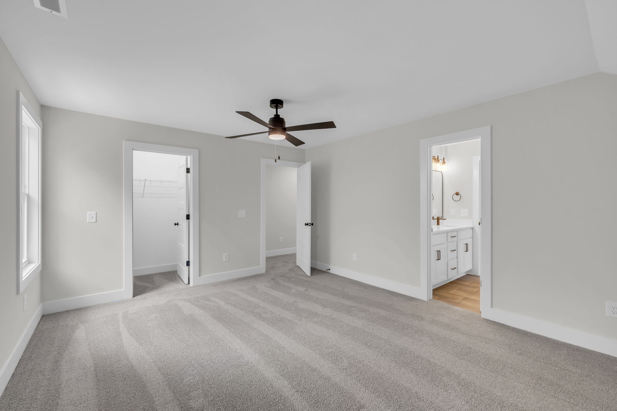 416 Mountain View Ct