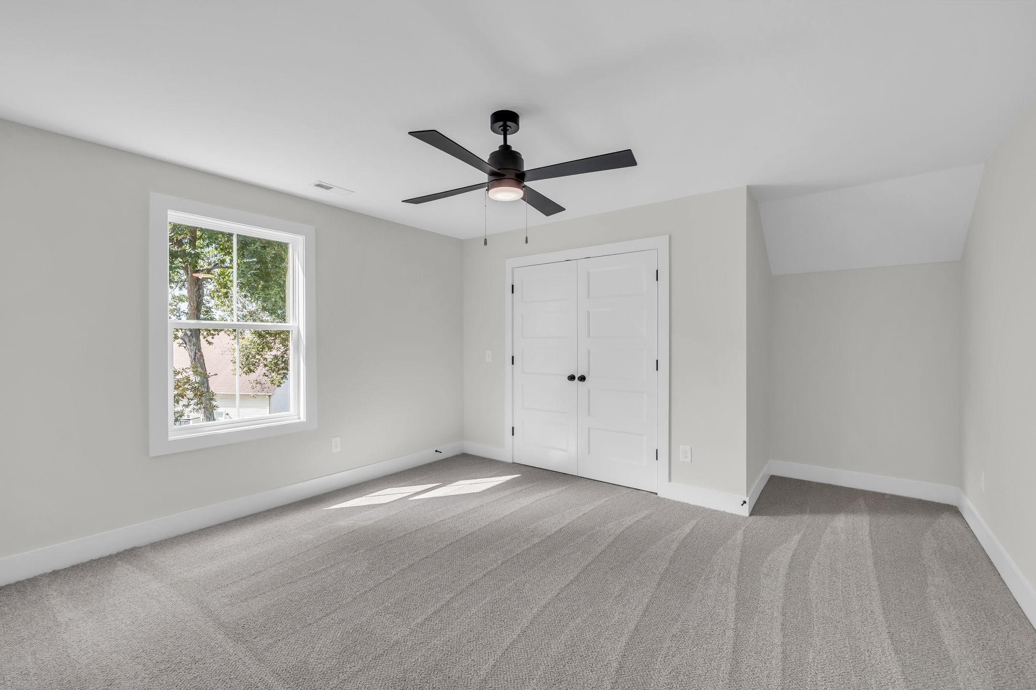 416 Mountain View Ct