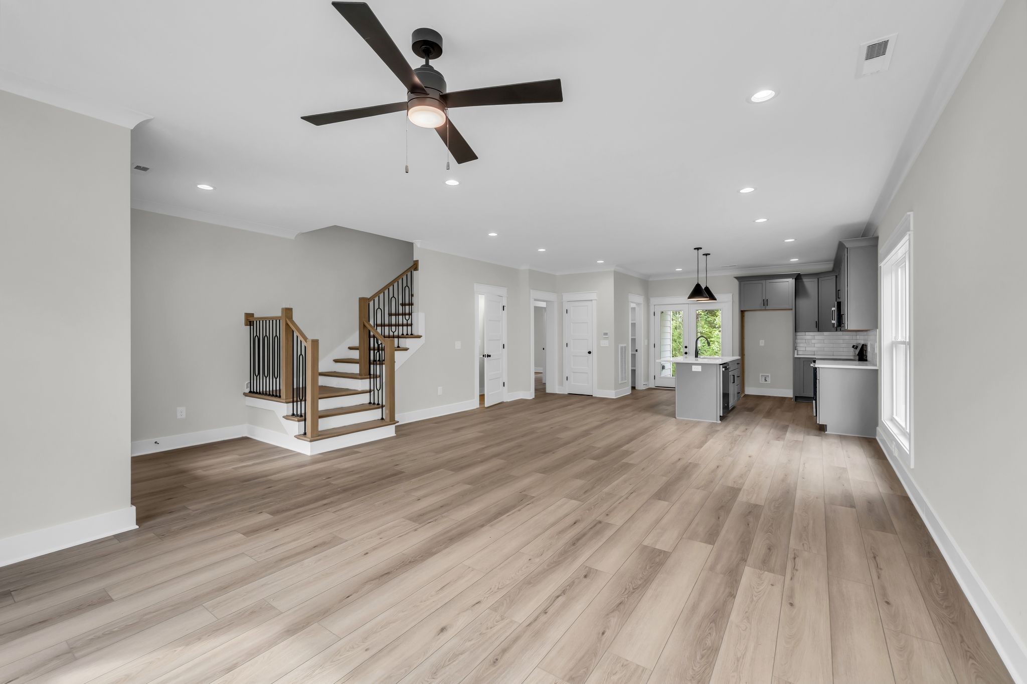 416 Mountain View Ct