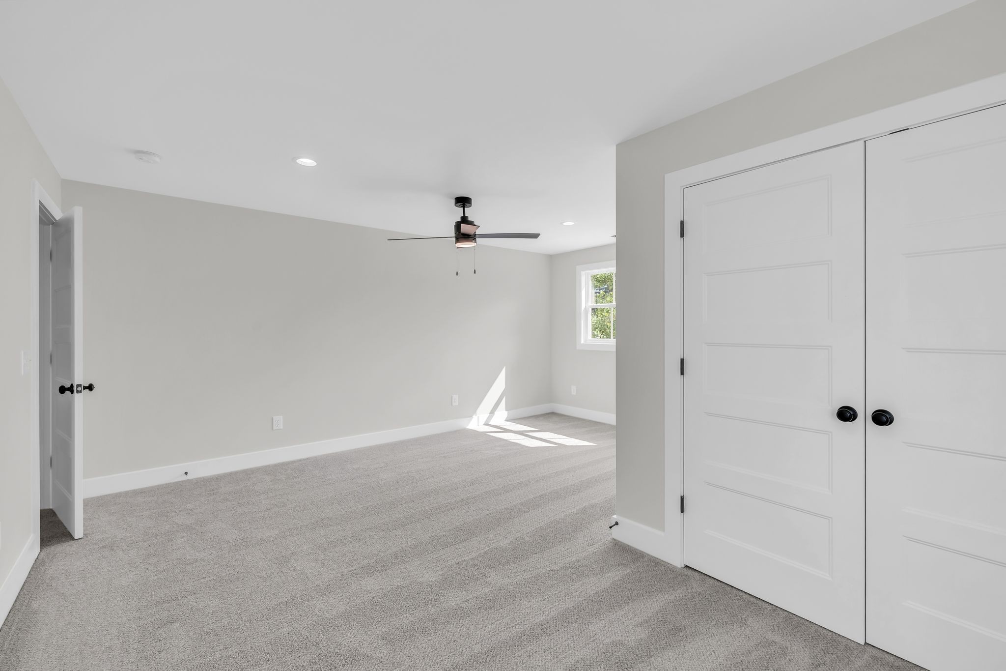 416 Mountain View Ct