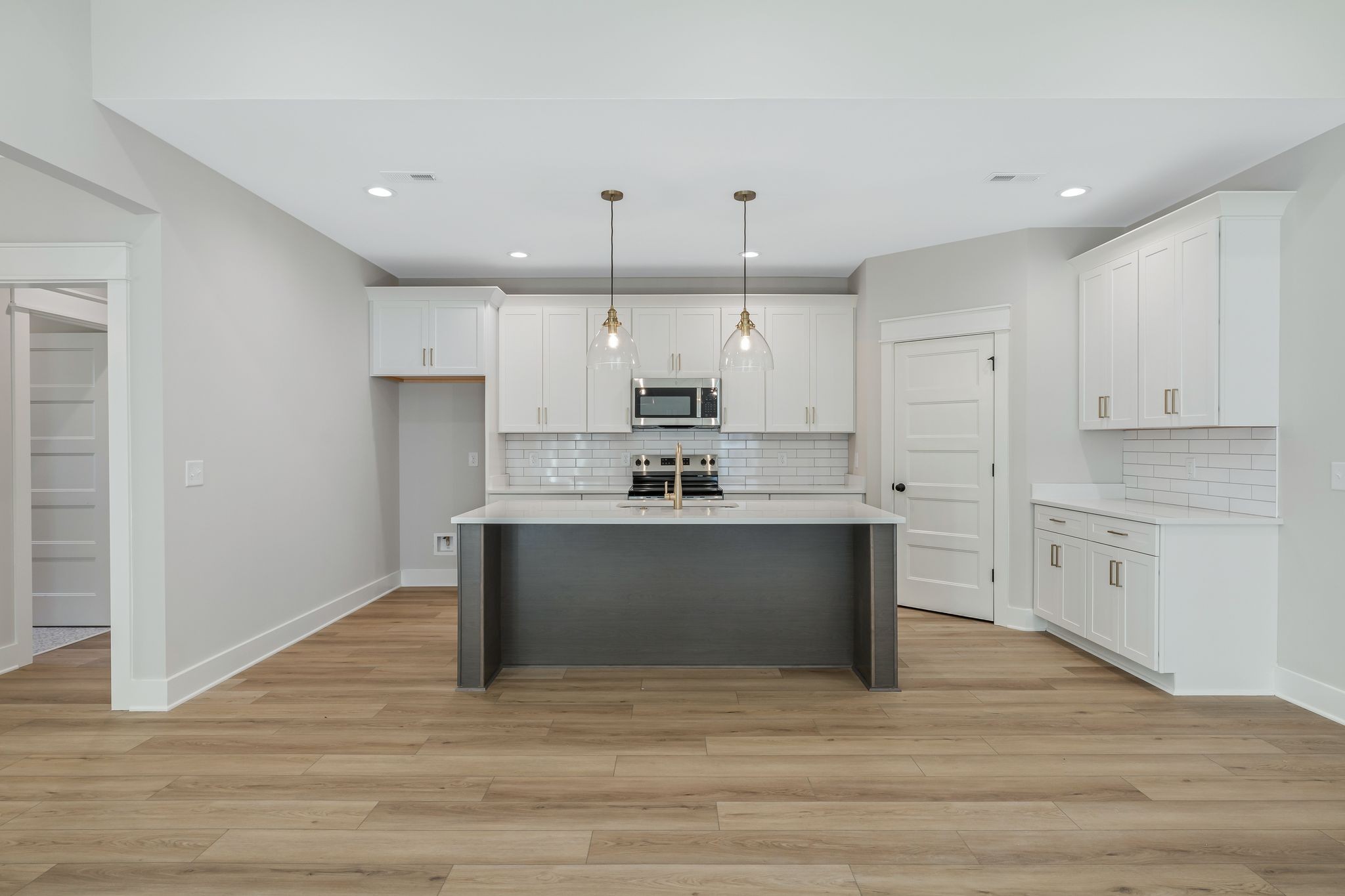 506 Mountain View Ct