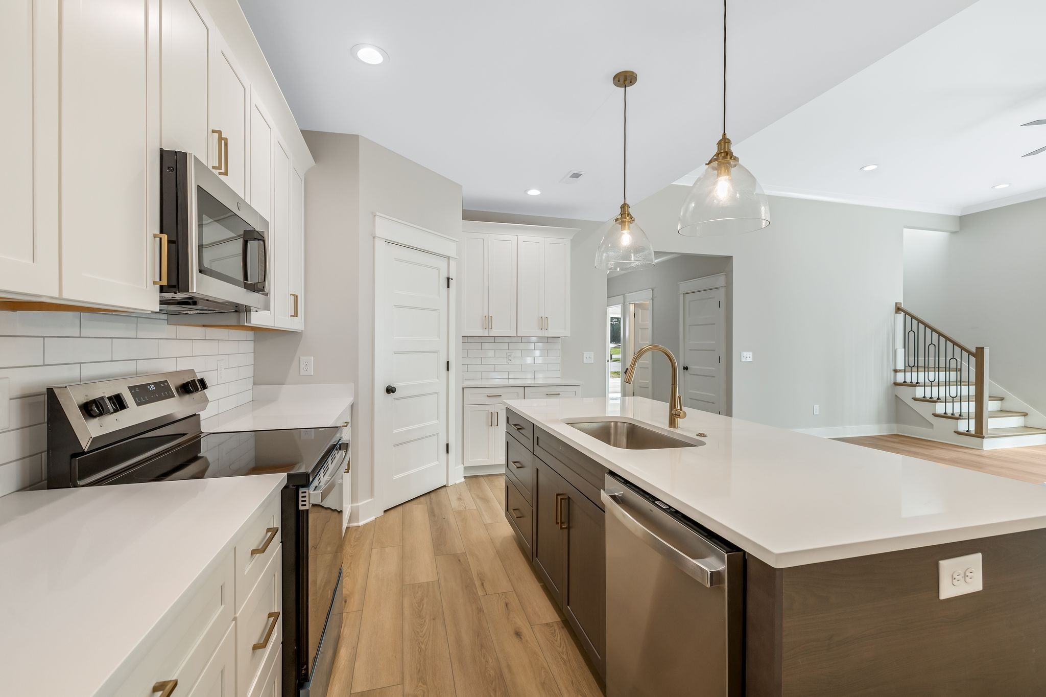 506 Mountain View Ct