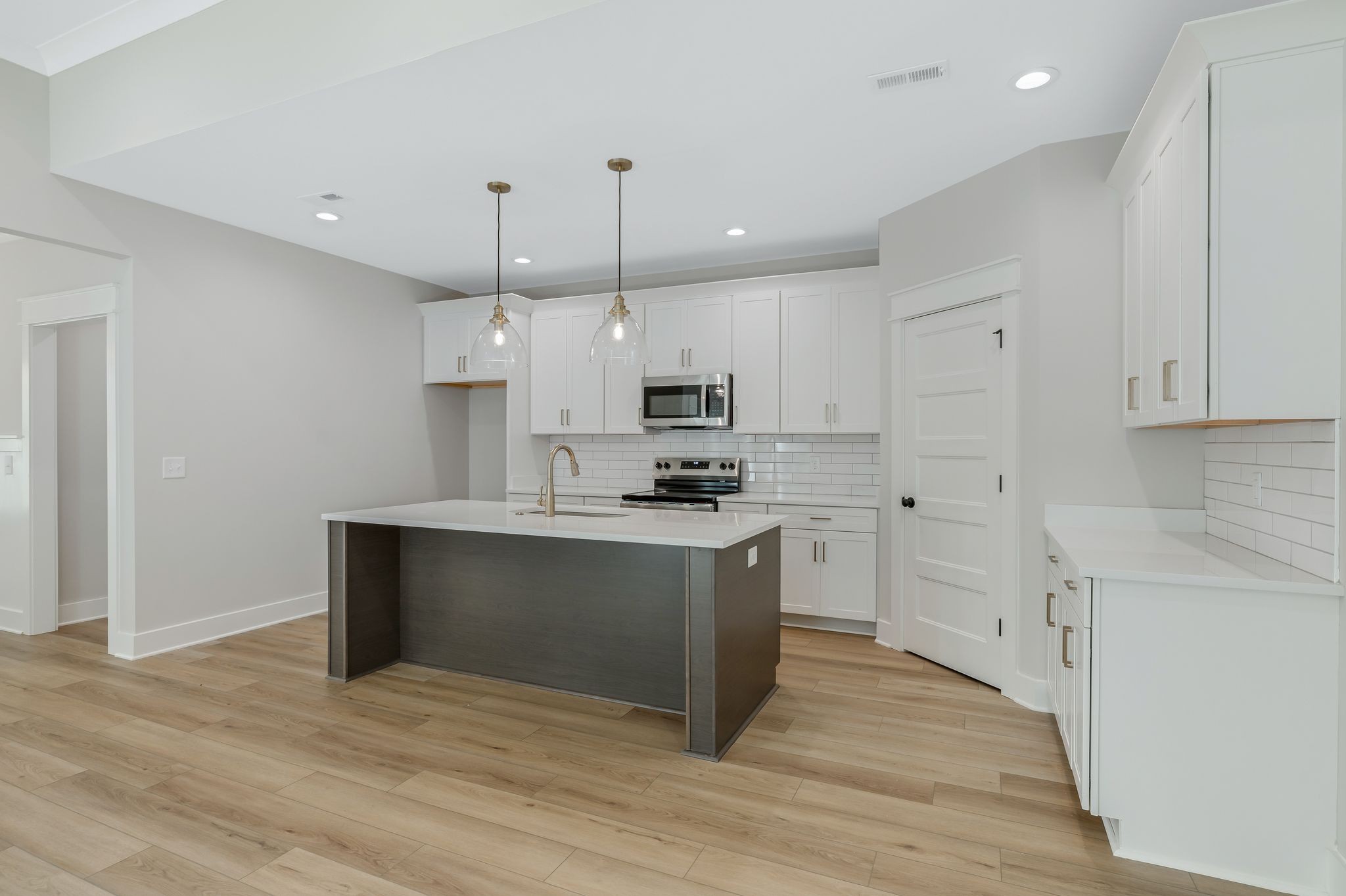 506 Mountain View Ct