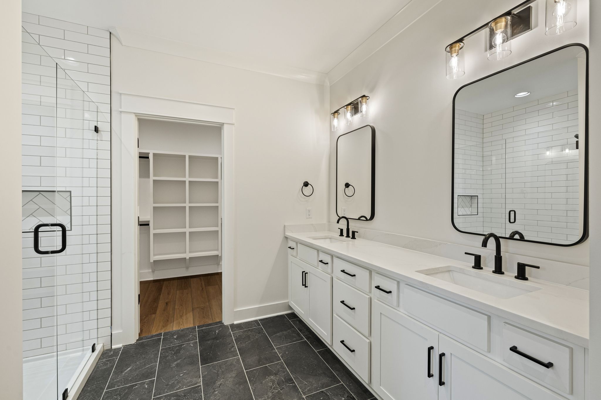 506 Mountain View Ct