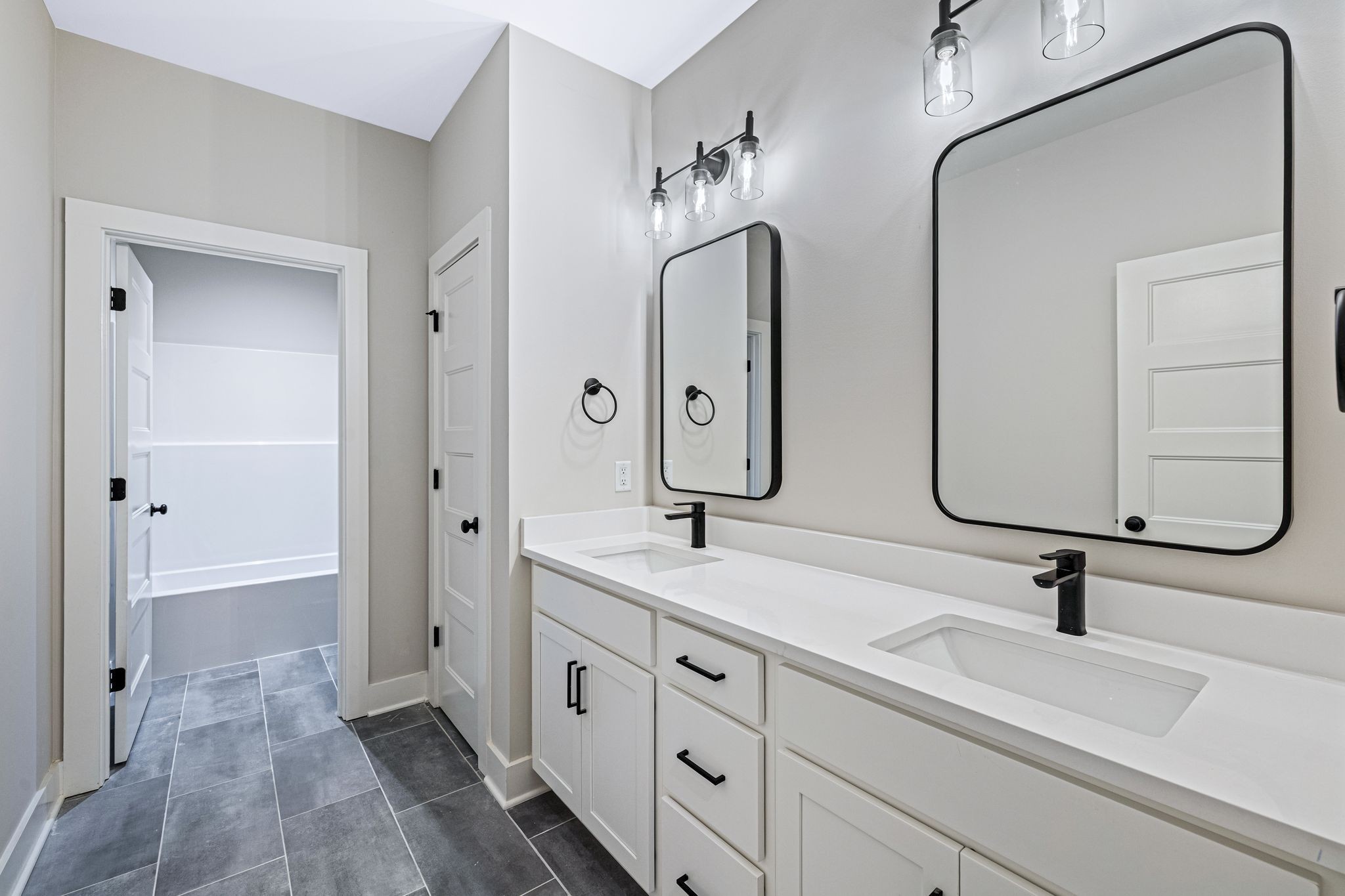 506 Mountain View Ct