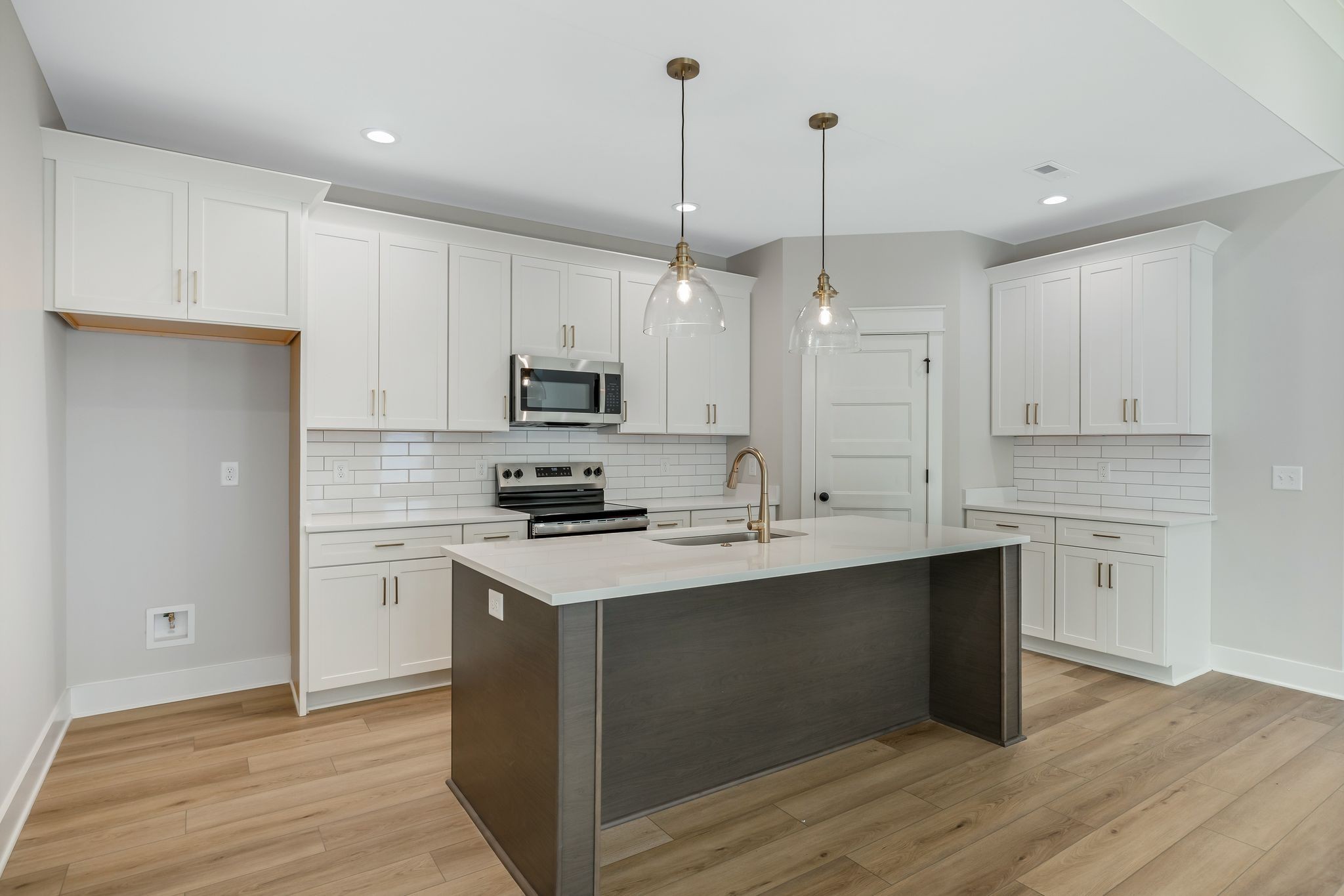 506 Mountain View Ct