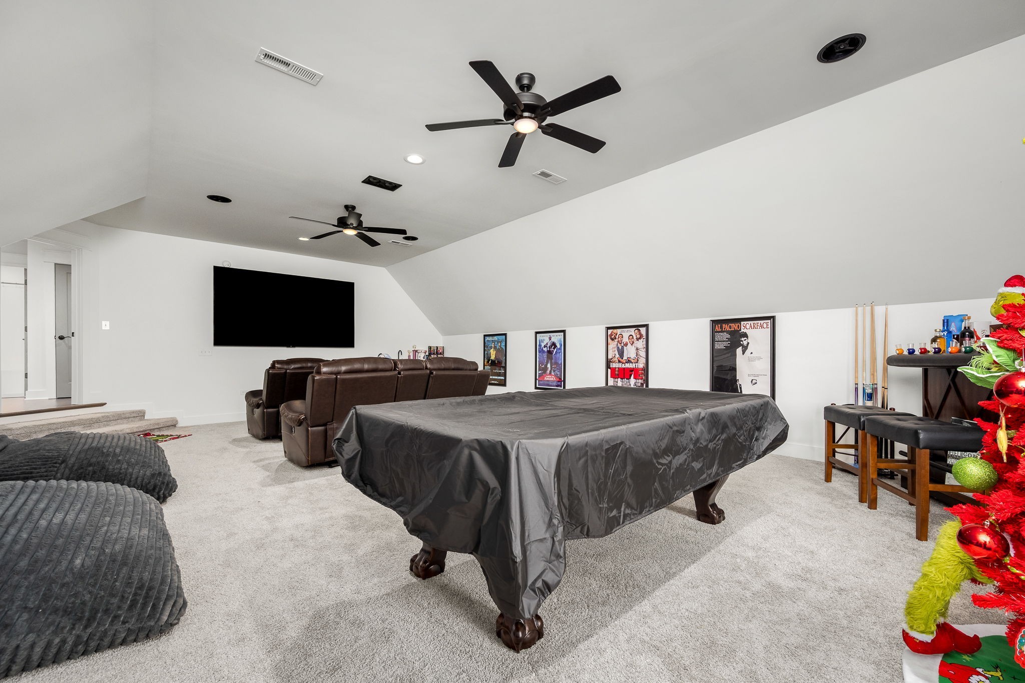 2614 Holly Springs Dr