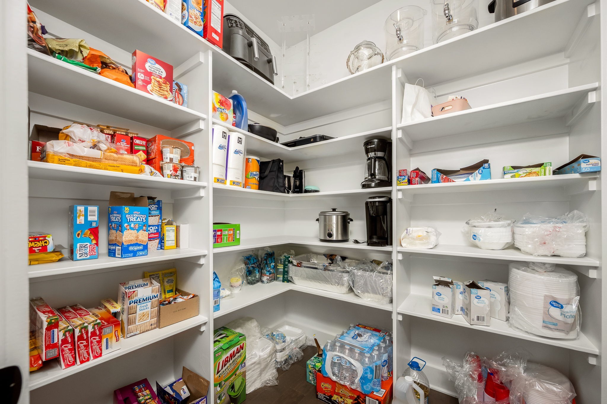 2614 Holly Springs Dr