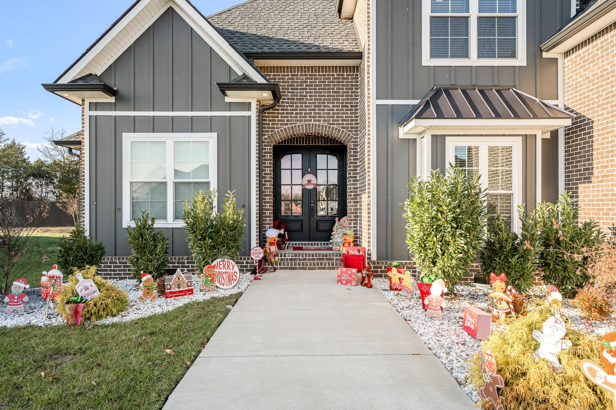 2614 Holly Springs Dr