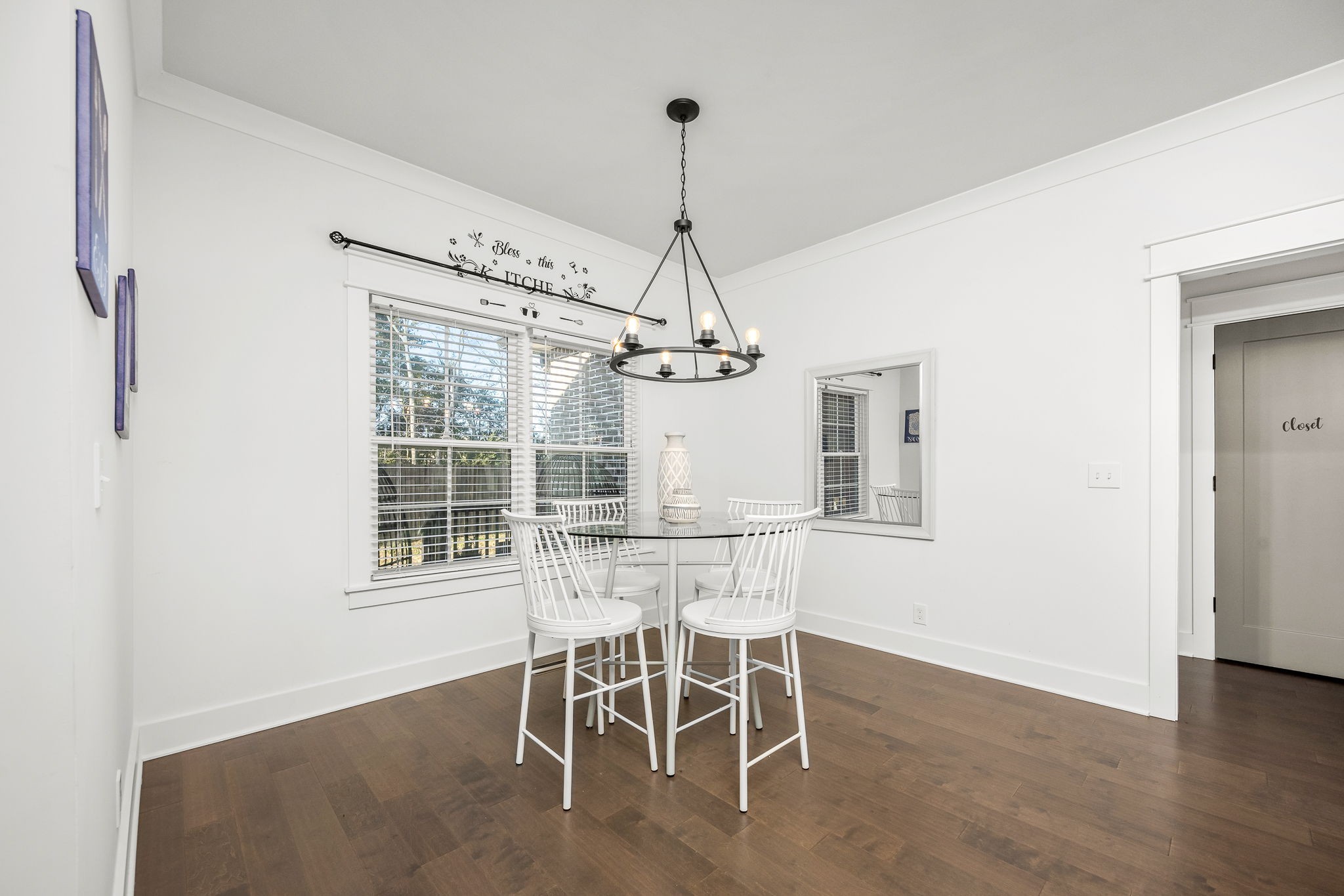 2614 Holly Springs Dr