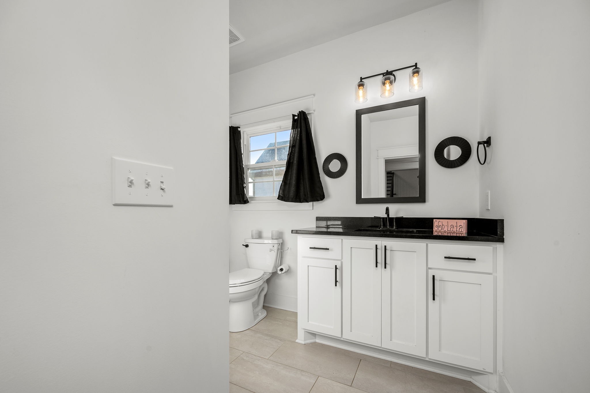 2614 Holly Springs Dr