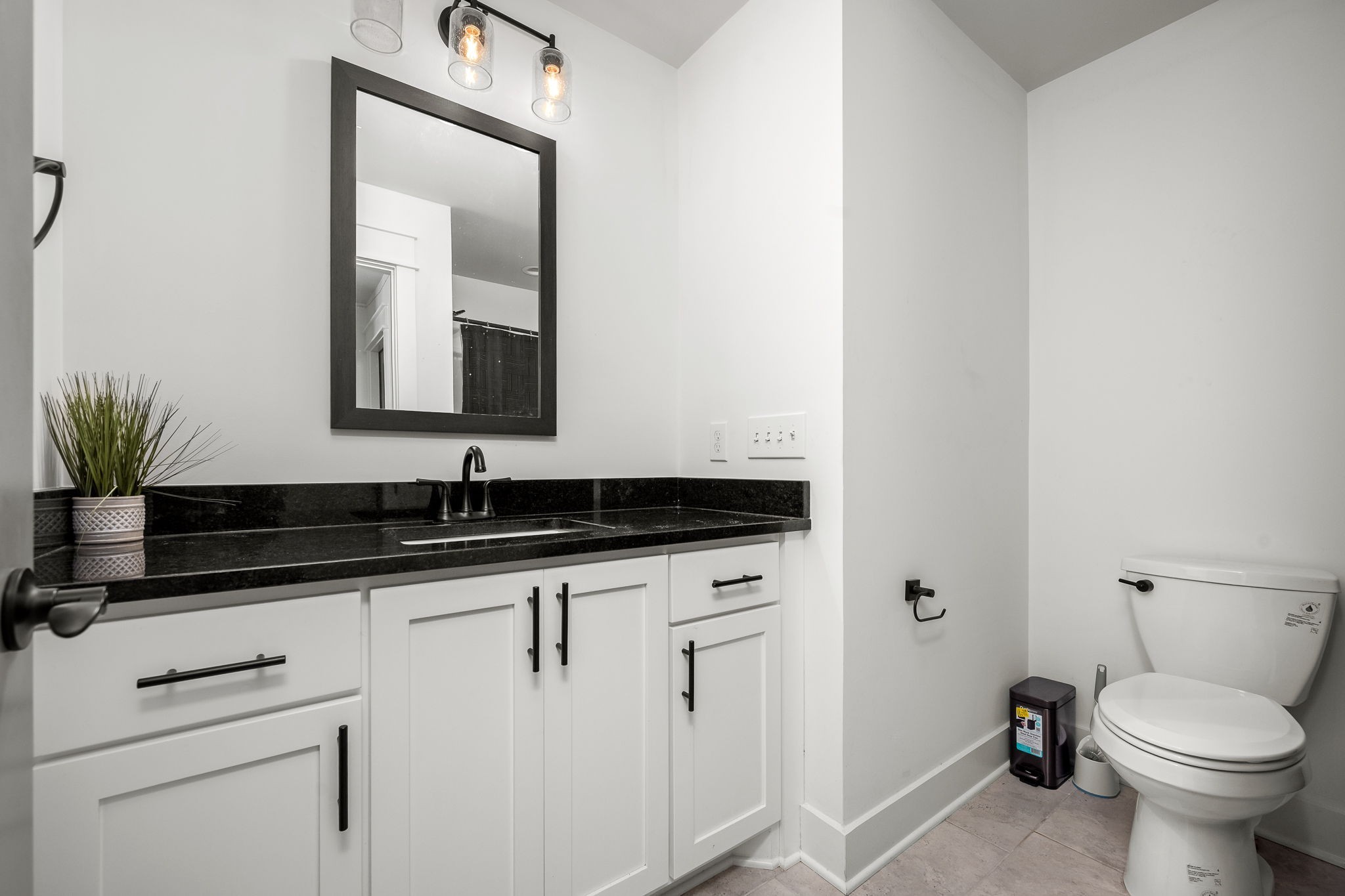 2614 Holly Springs Dr