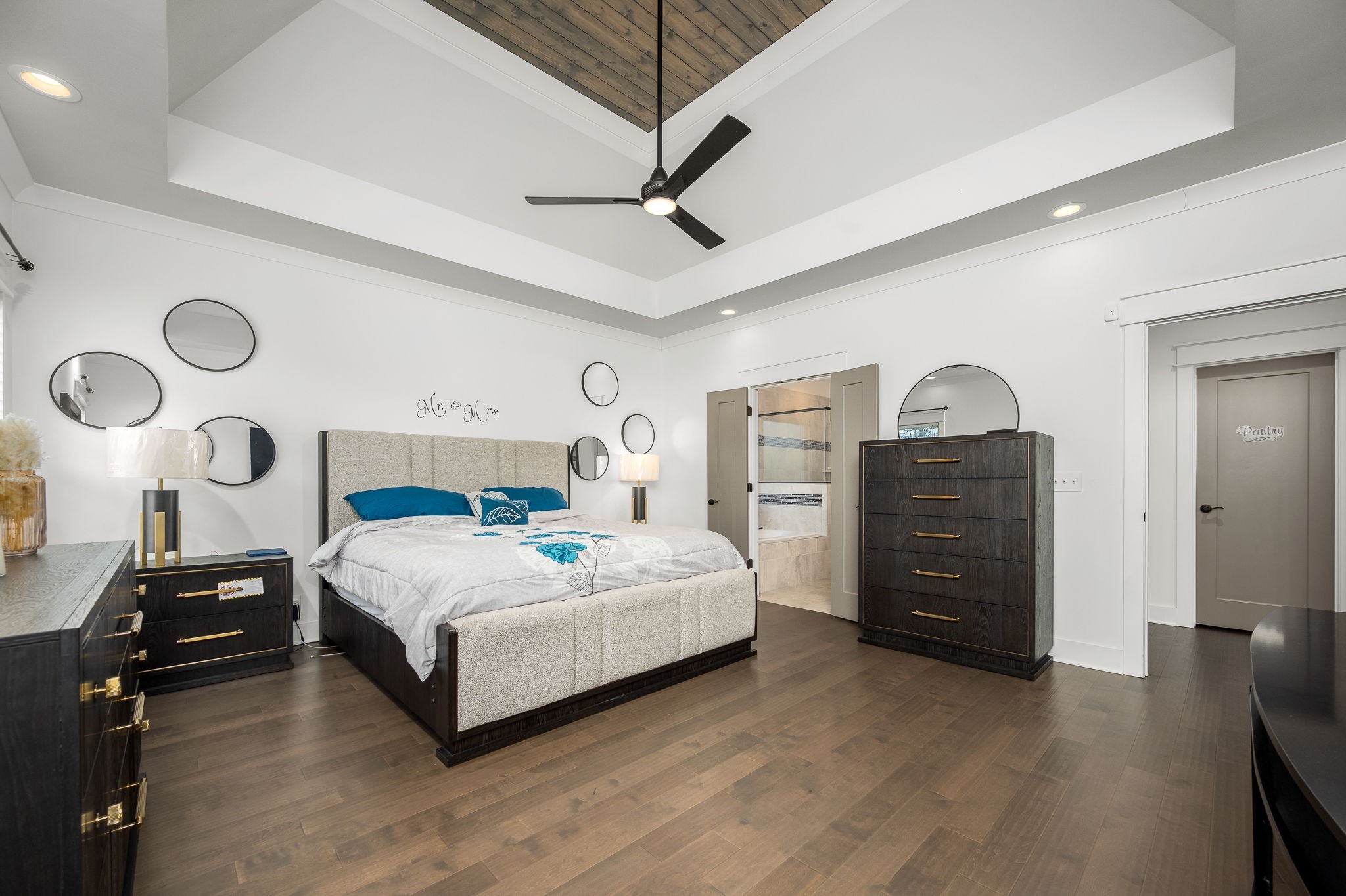 2614 Holly Springs Dr