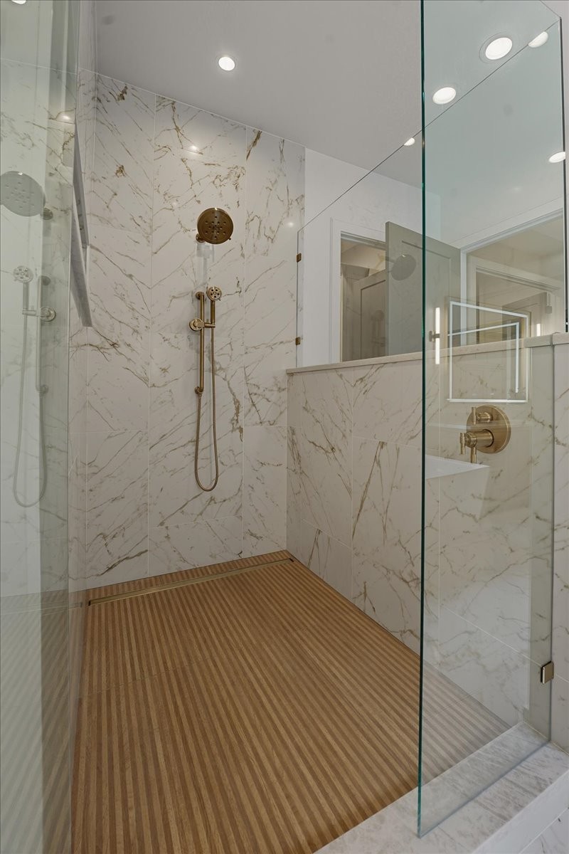 3618 General Bate Dr