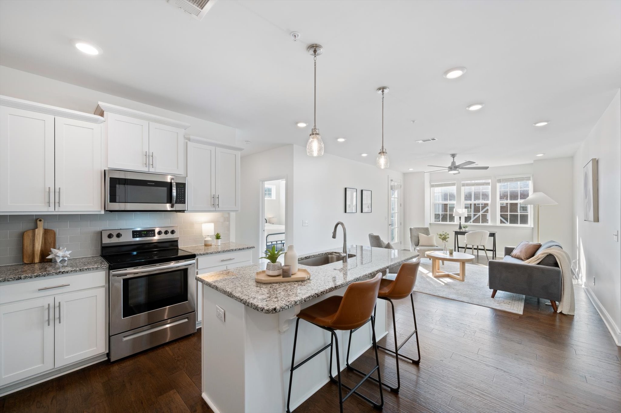 900 Vintage Green Ln Unit: 204