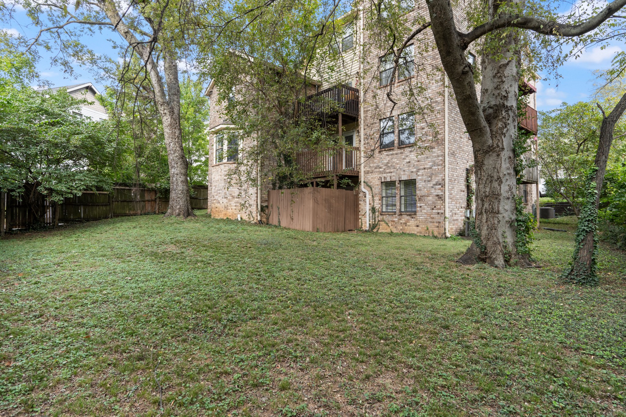 515D Chesterfield Ave