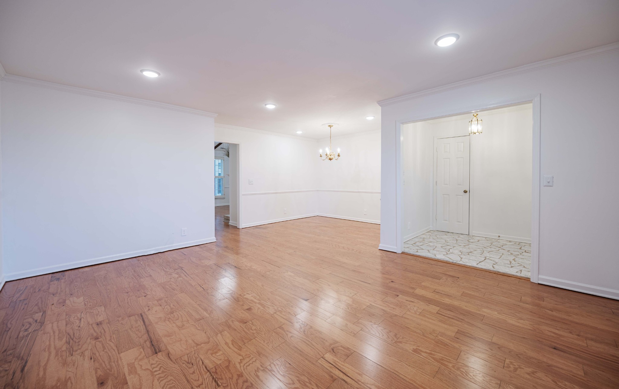 1002 E Northfield Blvd Unit: L101