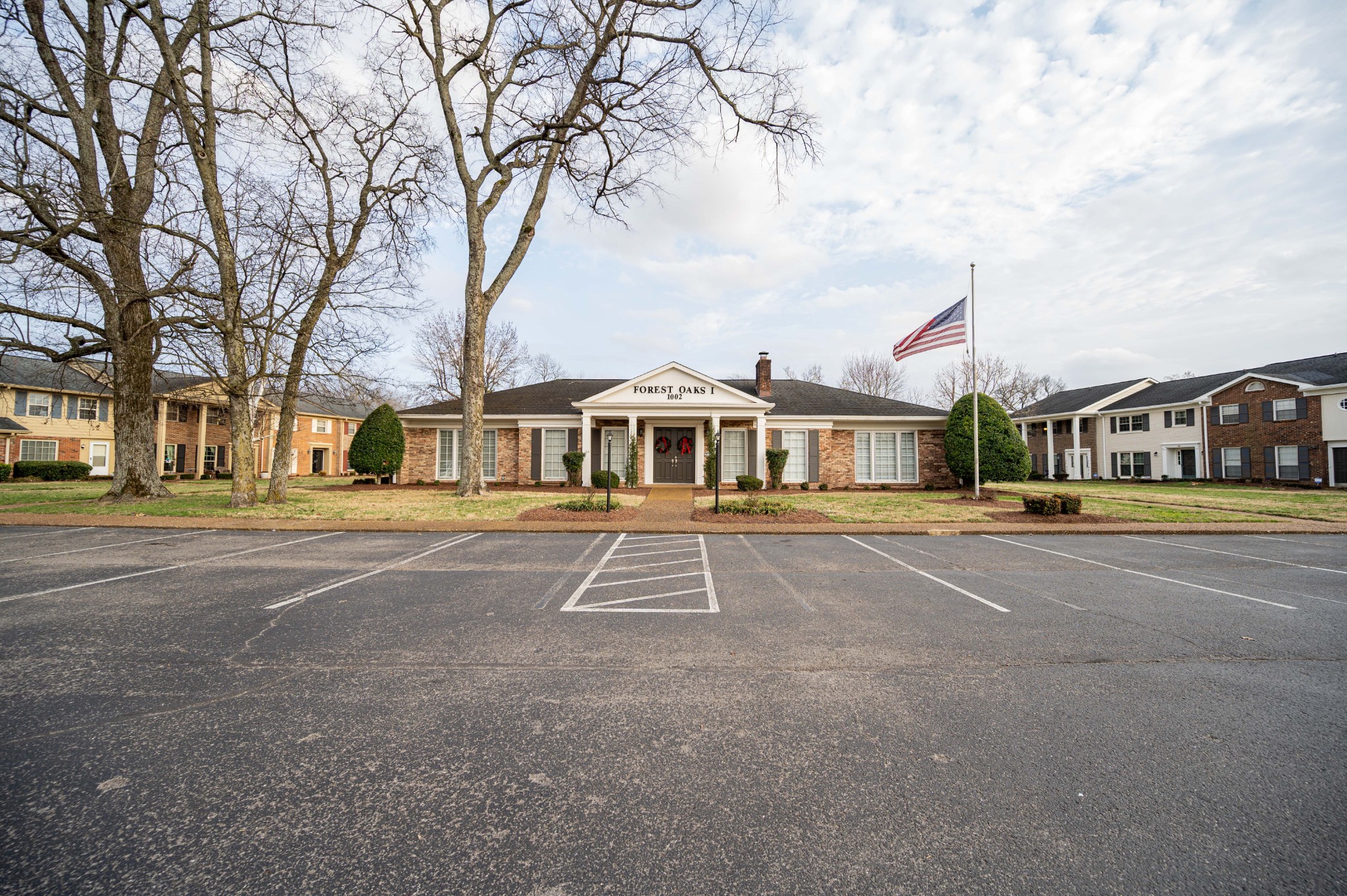 1002 E Northfield Blvd Unit: L101