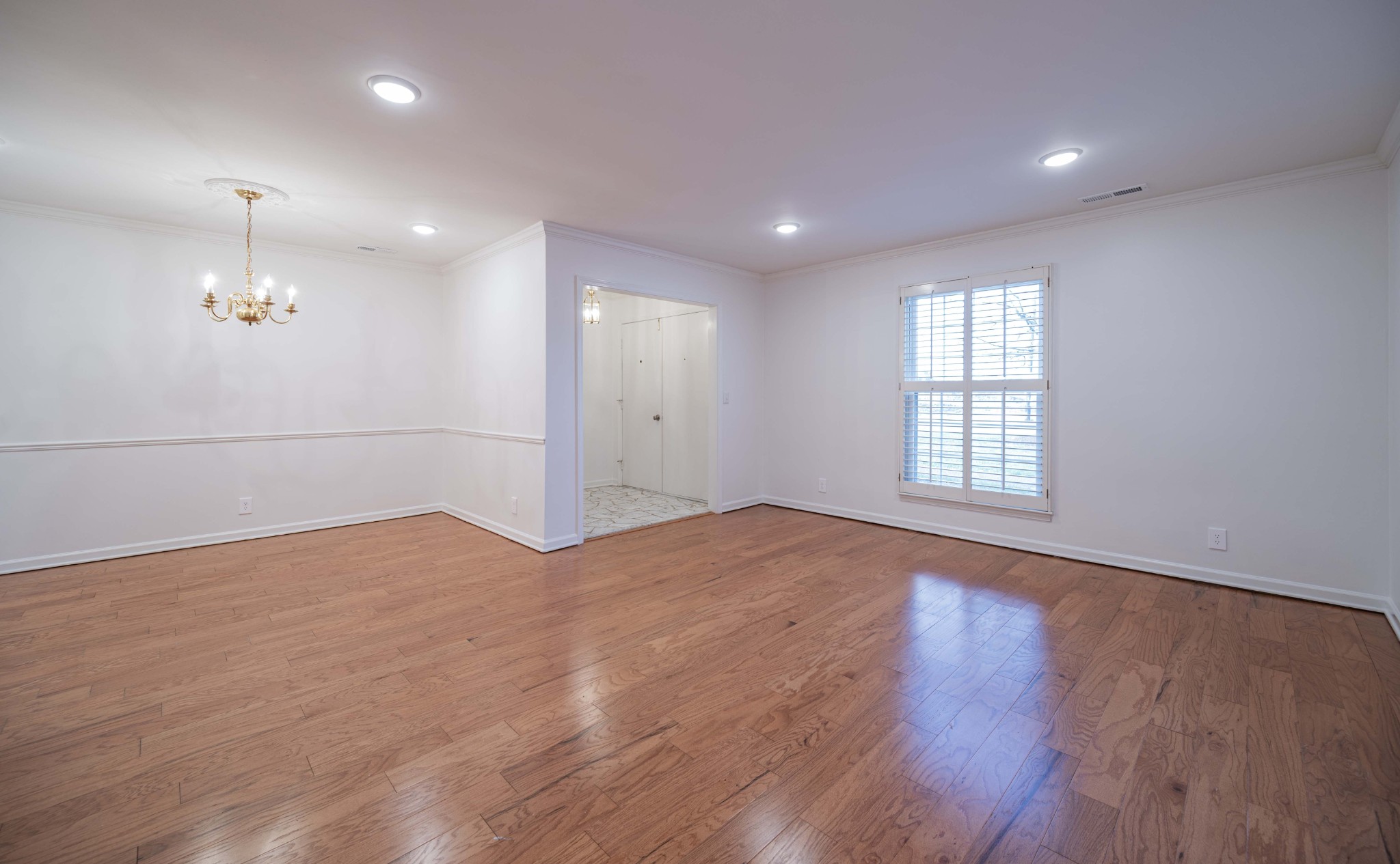 1002 E Northfield Blvd Unit: L101