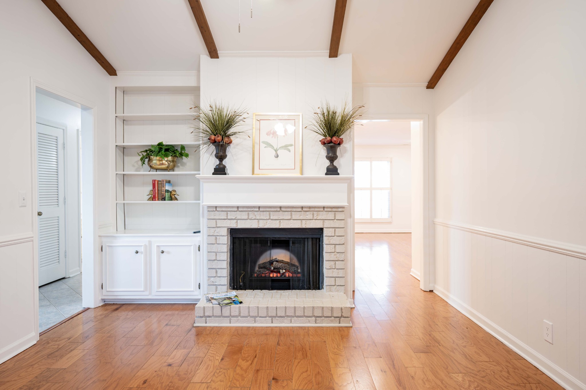 1002 E Northfield Blvd Unit: L101