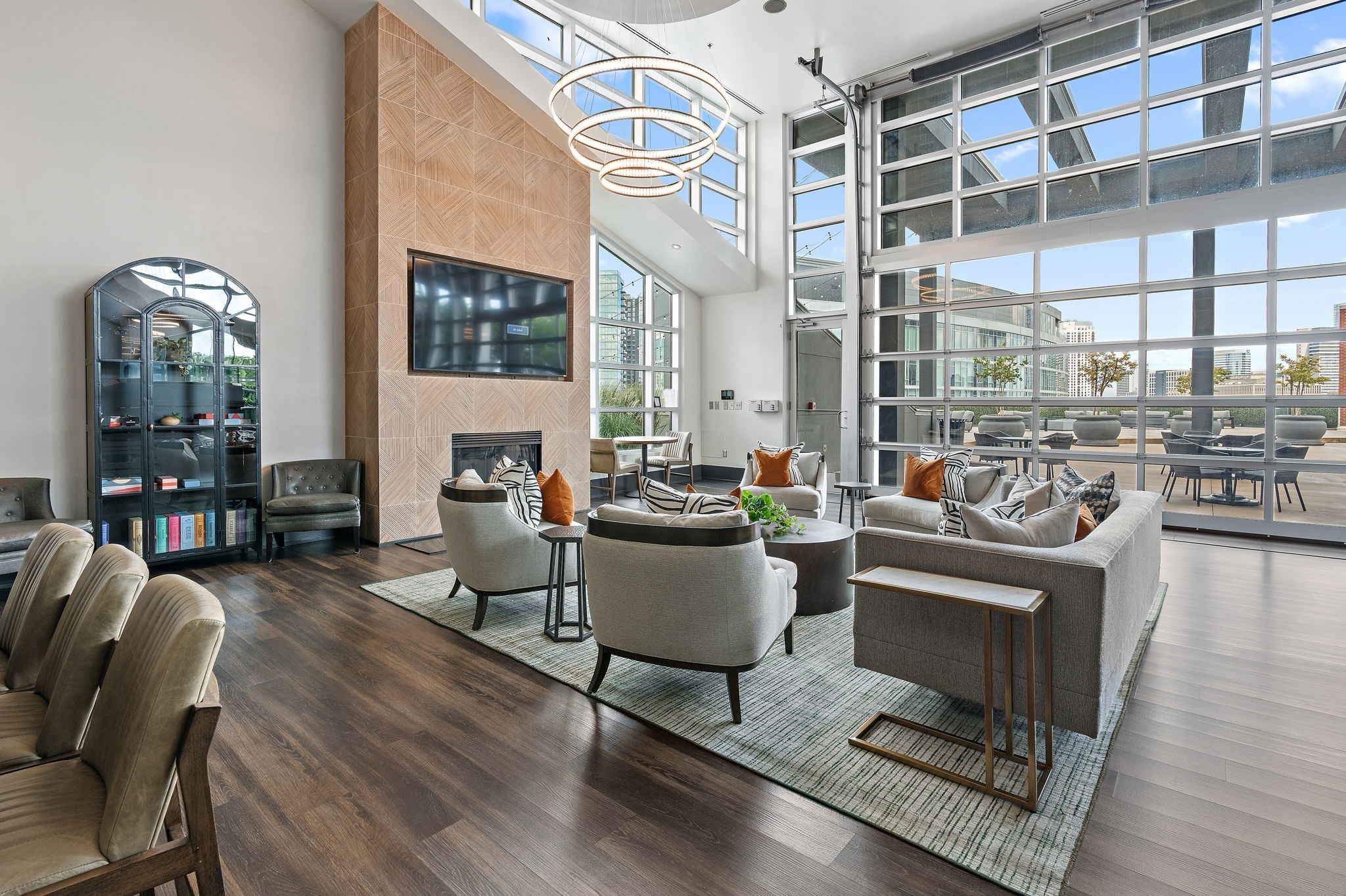 600 12th Ave S Unit: 1708