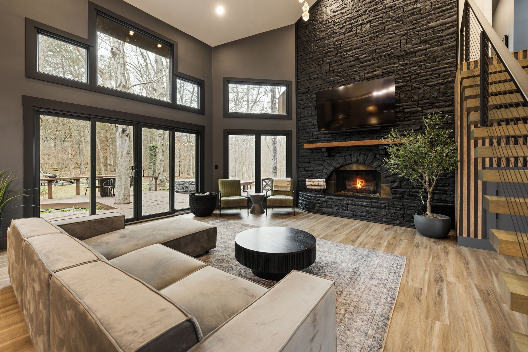 8575 Saundersville Rd