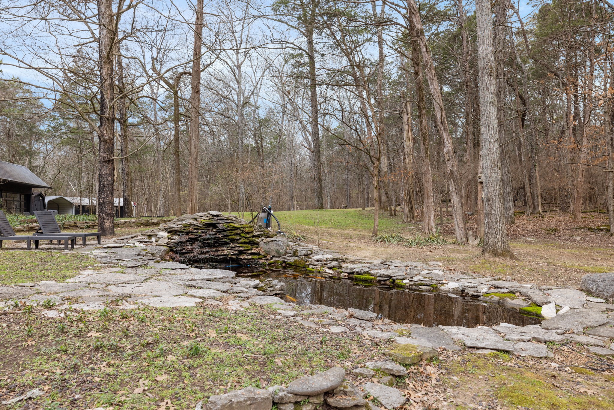 8575 Saundersville Rd